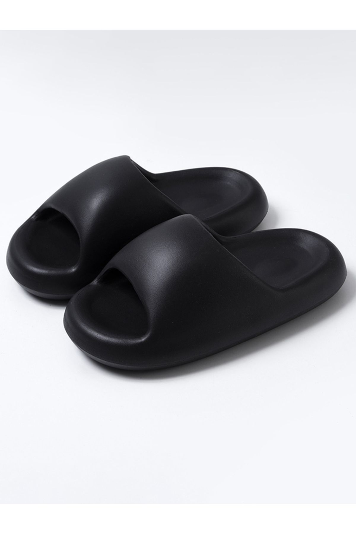 Sneak-a-Peek By Styli-Thick Comfort Slides 1