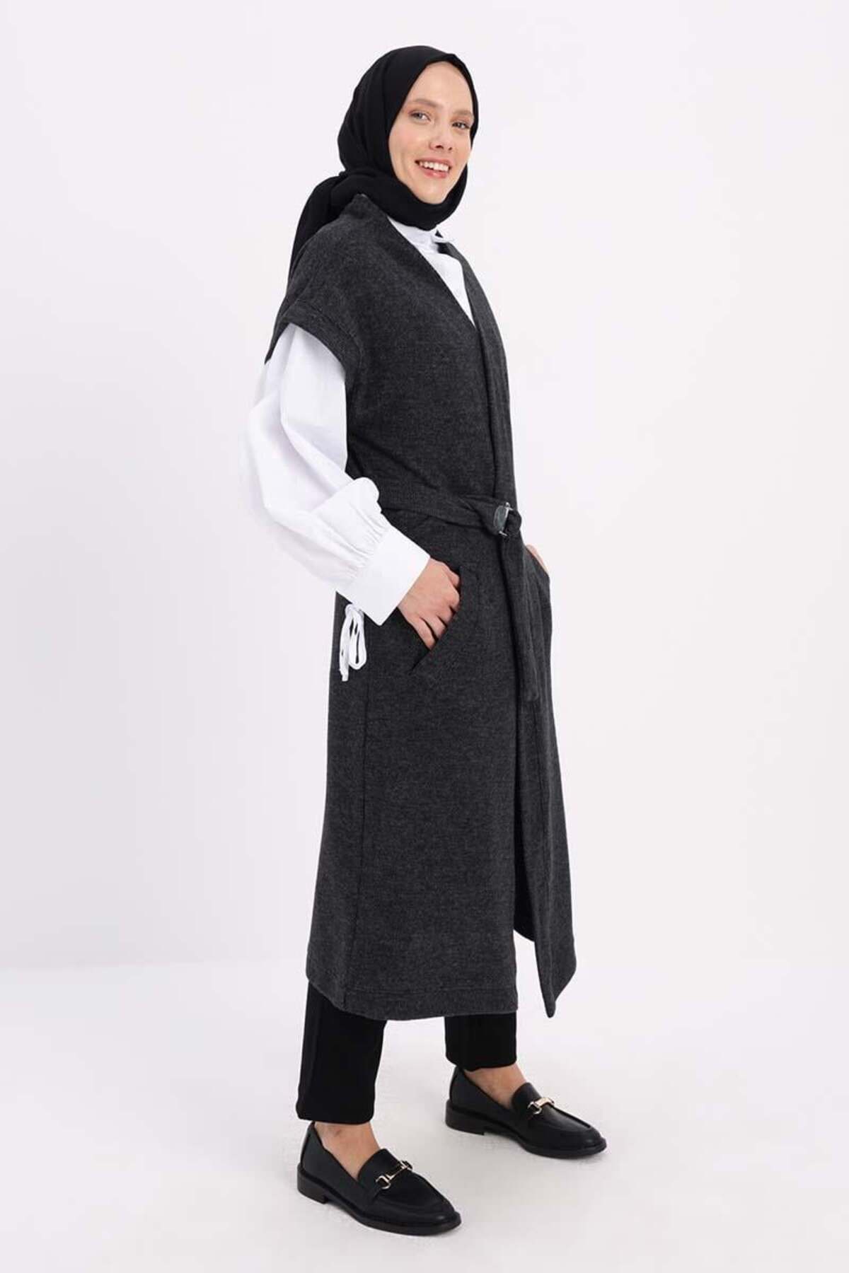 ALLDAY-Anthracite-Belt Metal Buckle Long Vest with Pockets 3