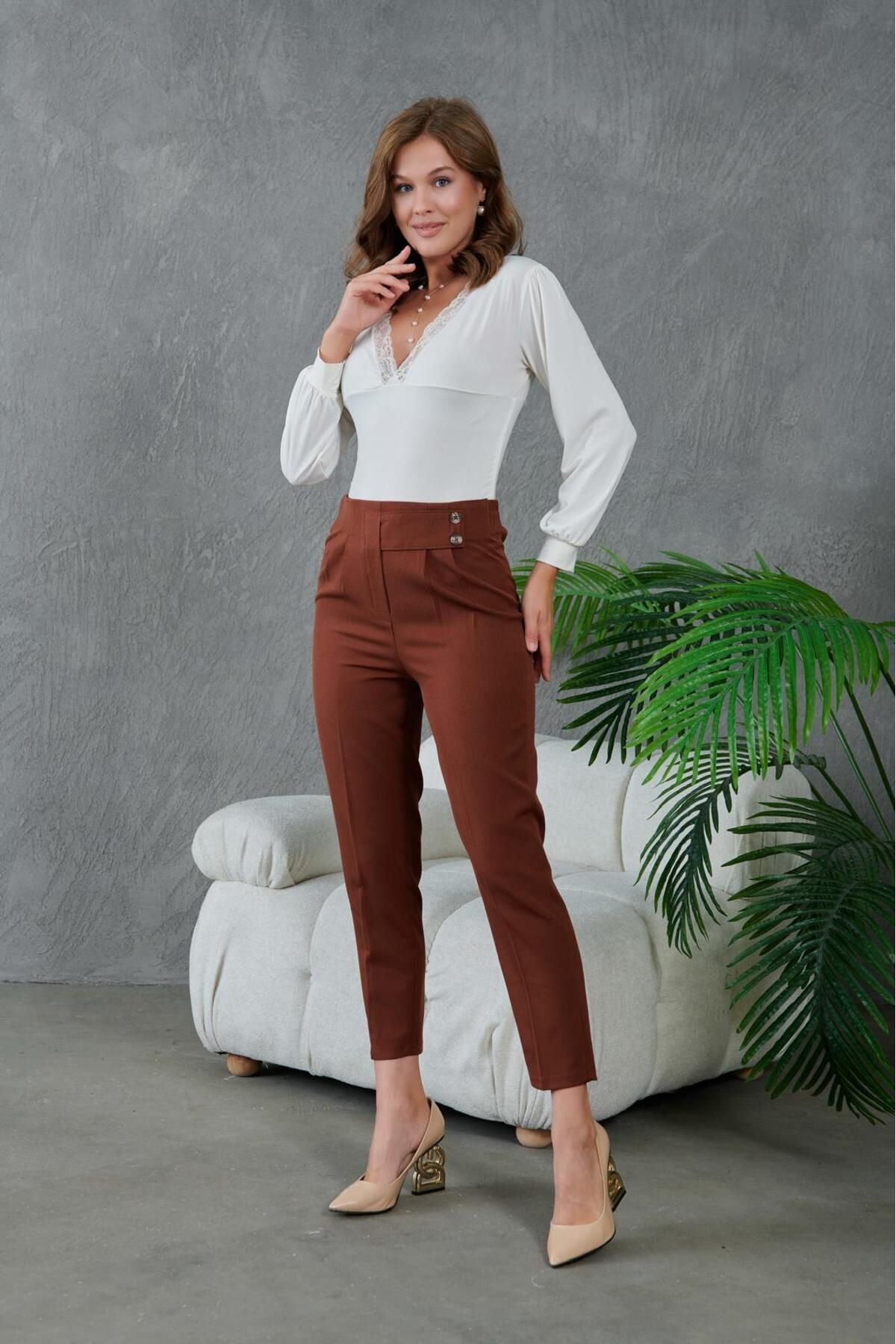 MİSLİNE-Women's Pants with Rubber on the Back and Button on the Front, 4