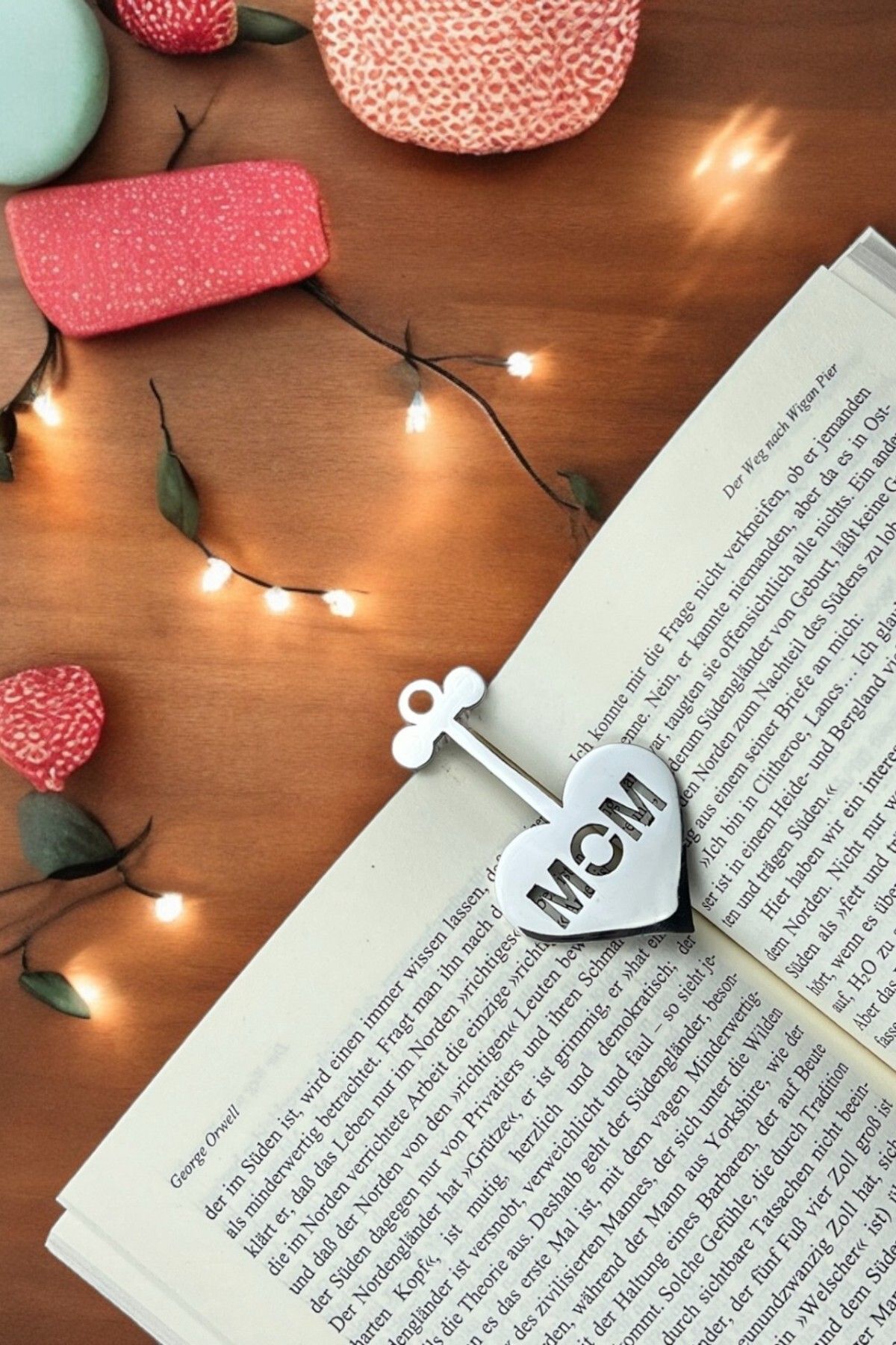 GO BLOBS-Gift Page Holder and Bookmark for Mother's Day and Mom 4