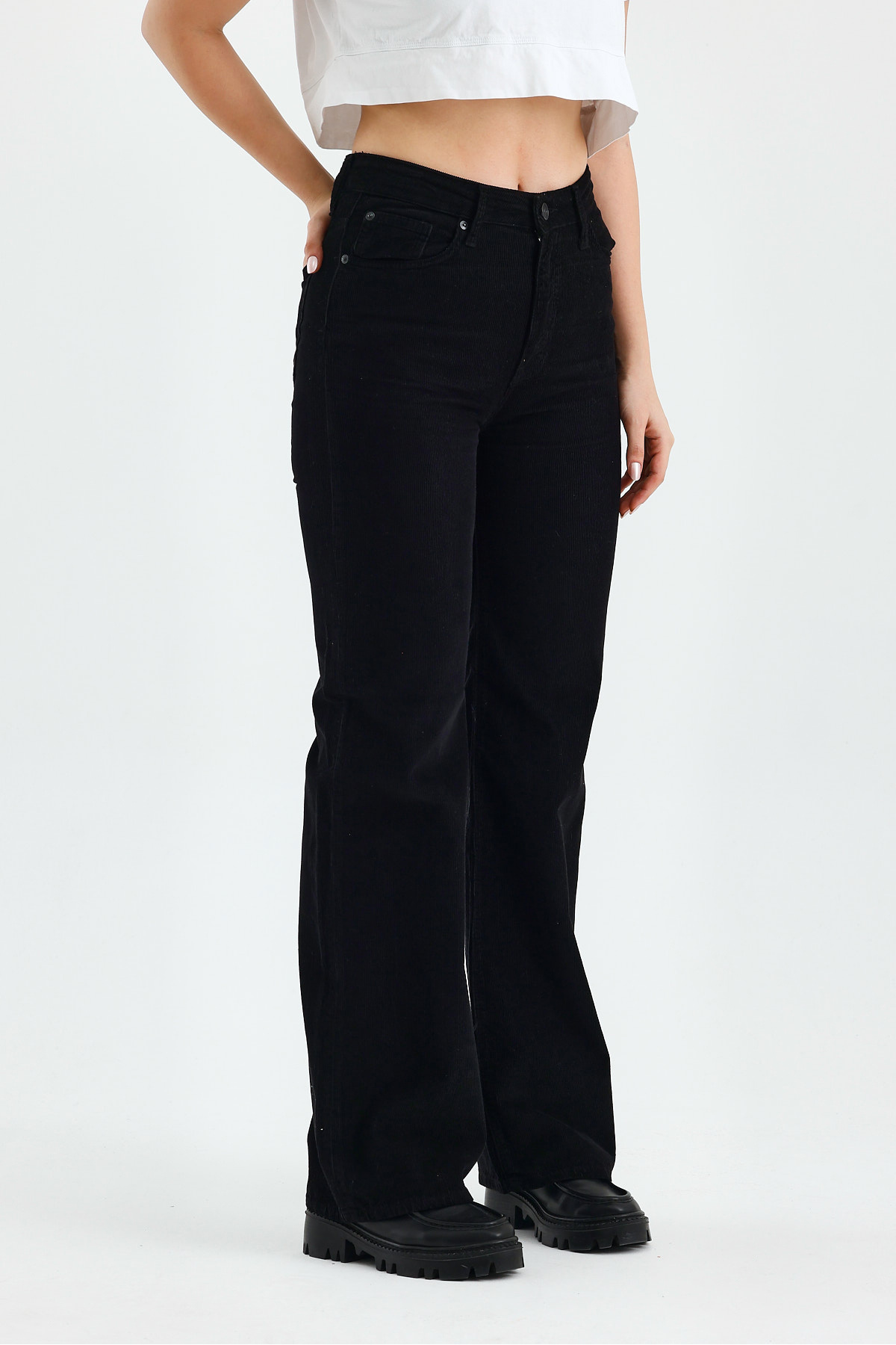 soBasic-Flare Leg Thin Corduroy Trousers - Black 3
