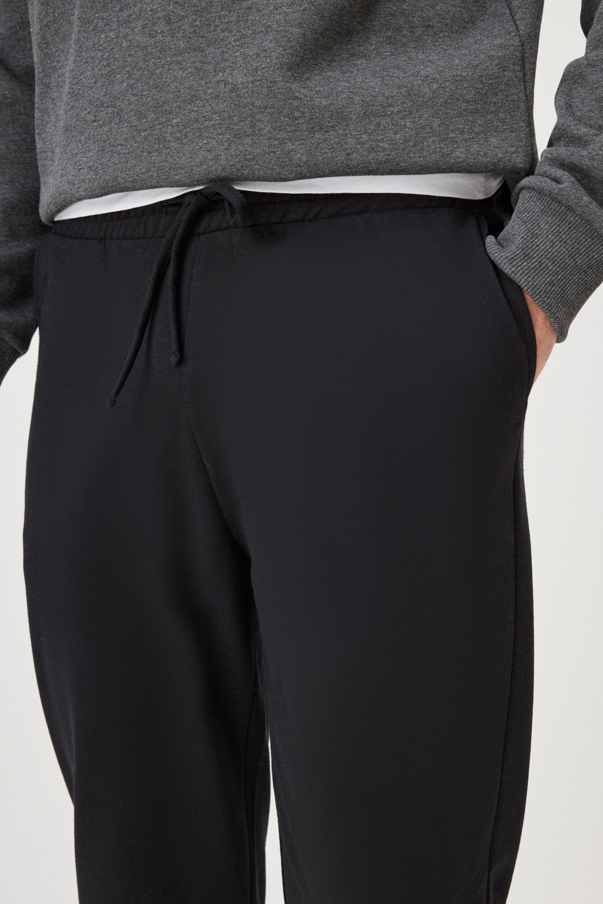 George Henry-2 Thread Pockets Comfortable Cotton Standard Fit Regular Fit Jogger Men's Black Sweatpants 8