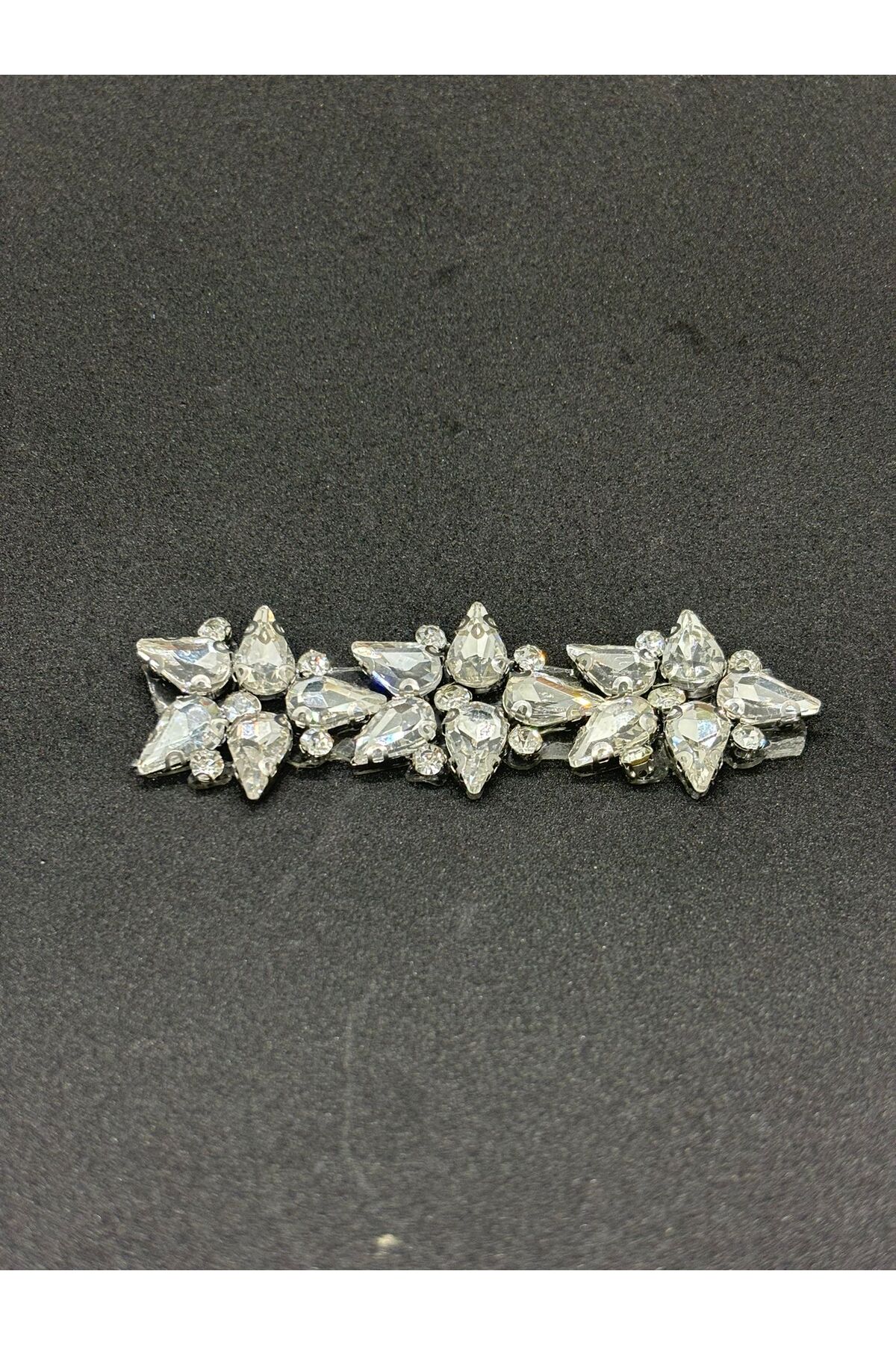 Iron-On Shiny Stone Wallpaper Crystal Stone Shoes, Bags and Clothing Accessories (8.5x3 cm.)