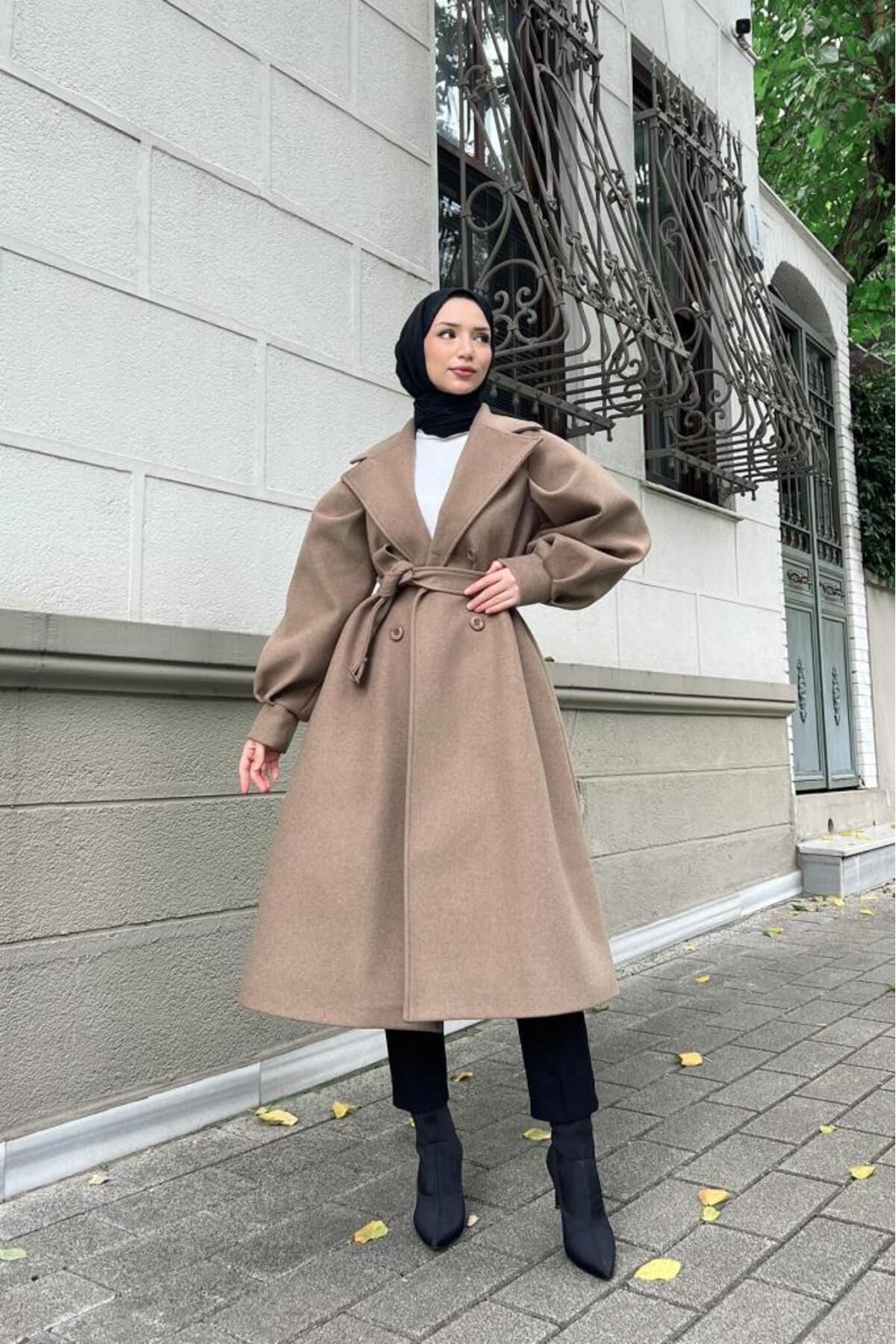 Lamia Giyim-Comfortable Sleeve Hijab Cashew Coat with Balloon Cuts - Mink 1