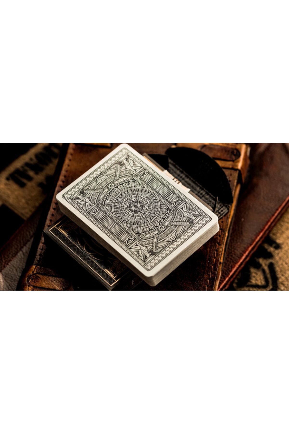 Theory11-Theory11 Hudson Black Game Card 5