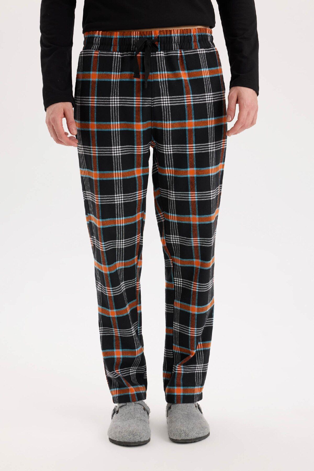 DeFacto-Crew Neck Long Sleeve Pajamas Set - Regular Fit, Top Check, Long Bottom C6122Ax24Wn 5