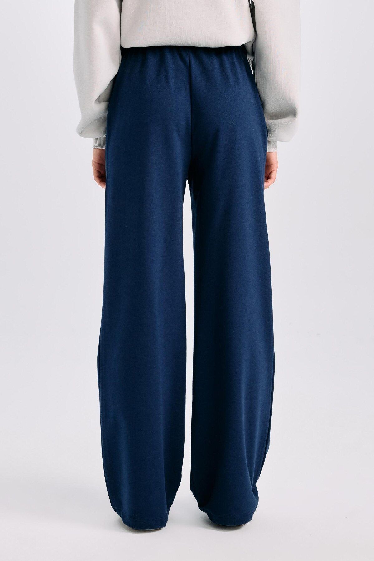 DeFacto-Tall Straight Fit Sweatpants - Basic Model with Pockets and Laces D6667Ax24Wn 6