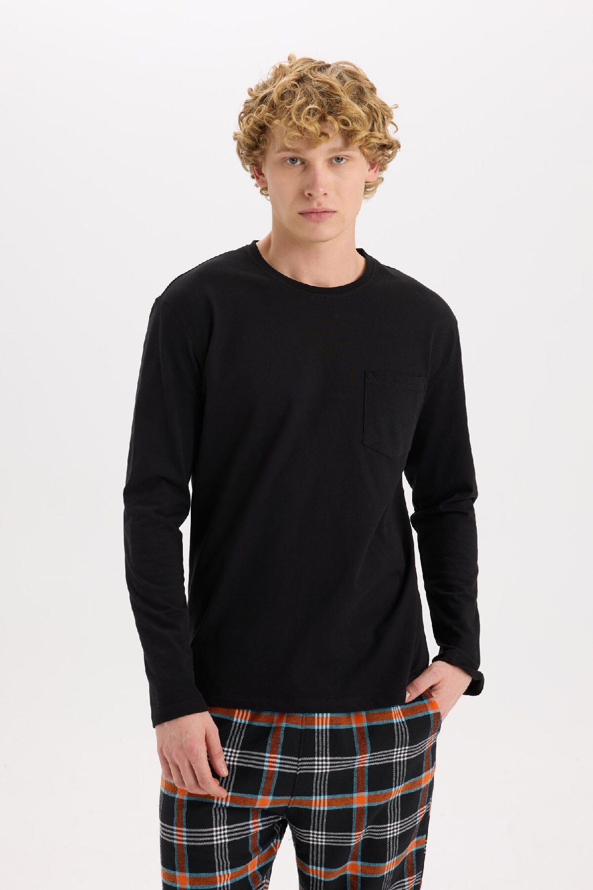 DeFacto-Crew Neck Long Sleeve Pajamas Set - Regular Fit, Top Check, Long Bottom C6122Ax24Wn 3