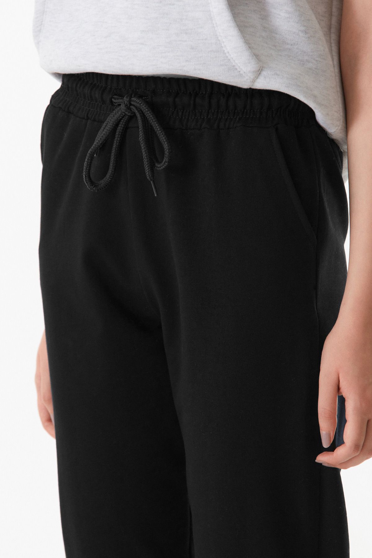 Fulla Moda-Basic Designed Jogger Sweatpants with Elastic Waist 7