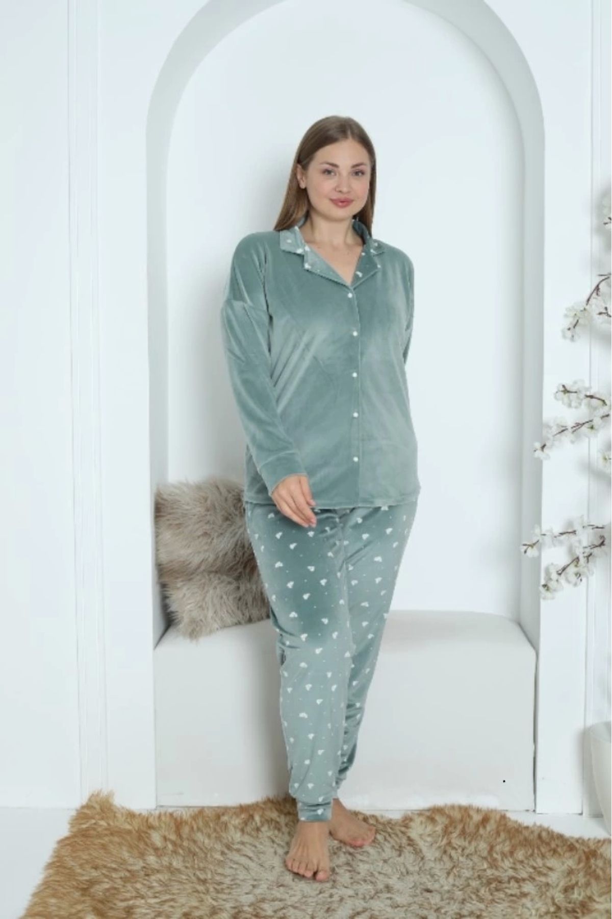 Pijamoni-Plus Size Front Button French Green Velvet Suit - 7155 1