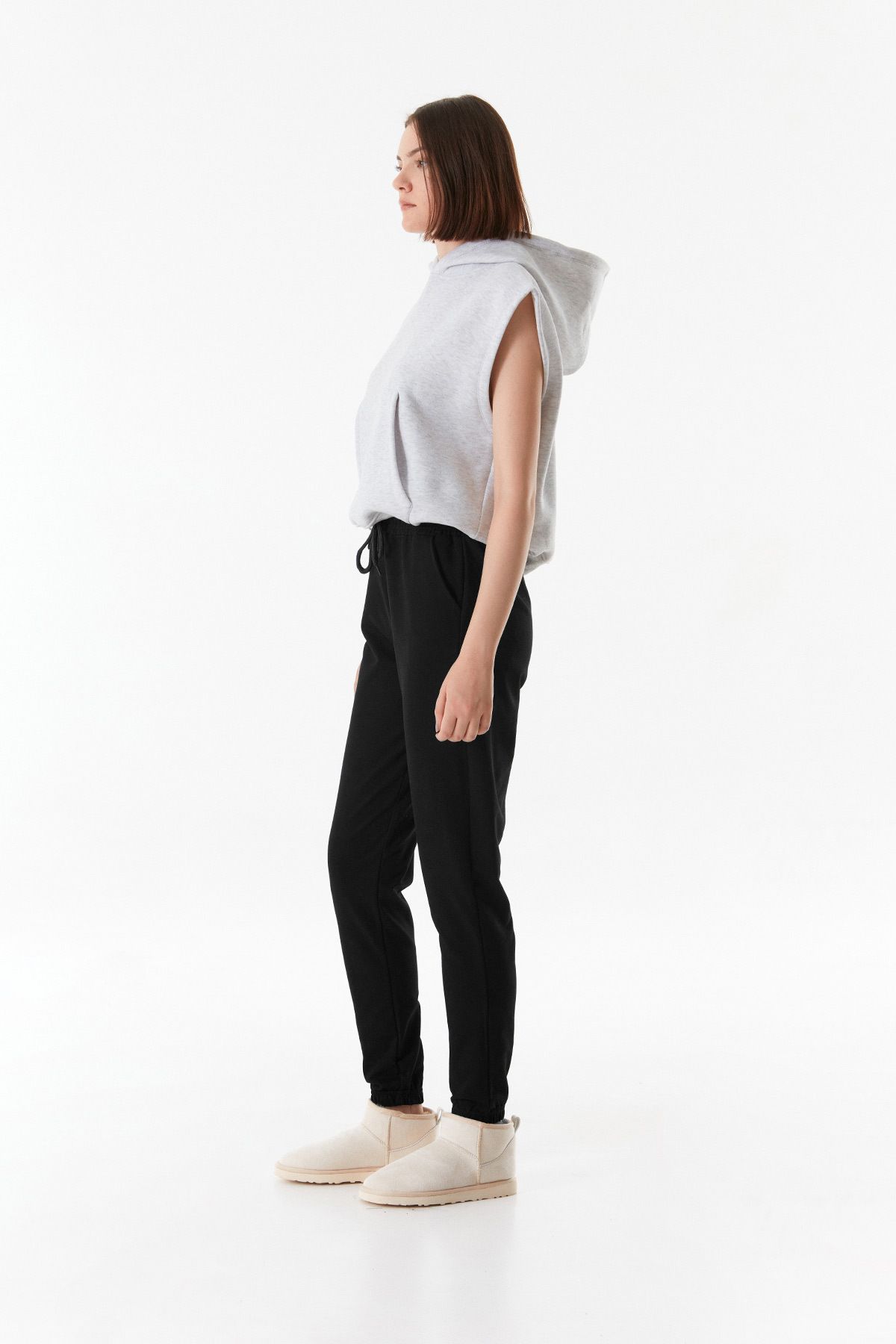 Fulla Moda-Basic Designed Jogger Sweatpants with Elastic Waist 2