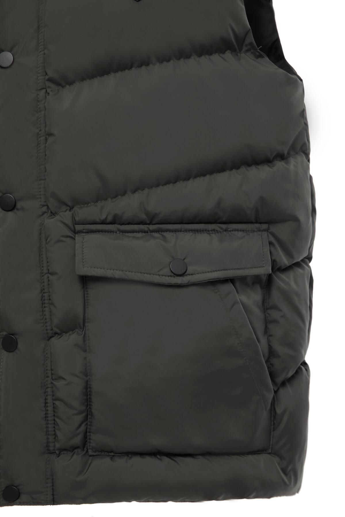 Danger-Men's Large Size Puffer Vest with Pocket Detail Khaki 3