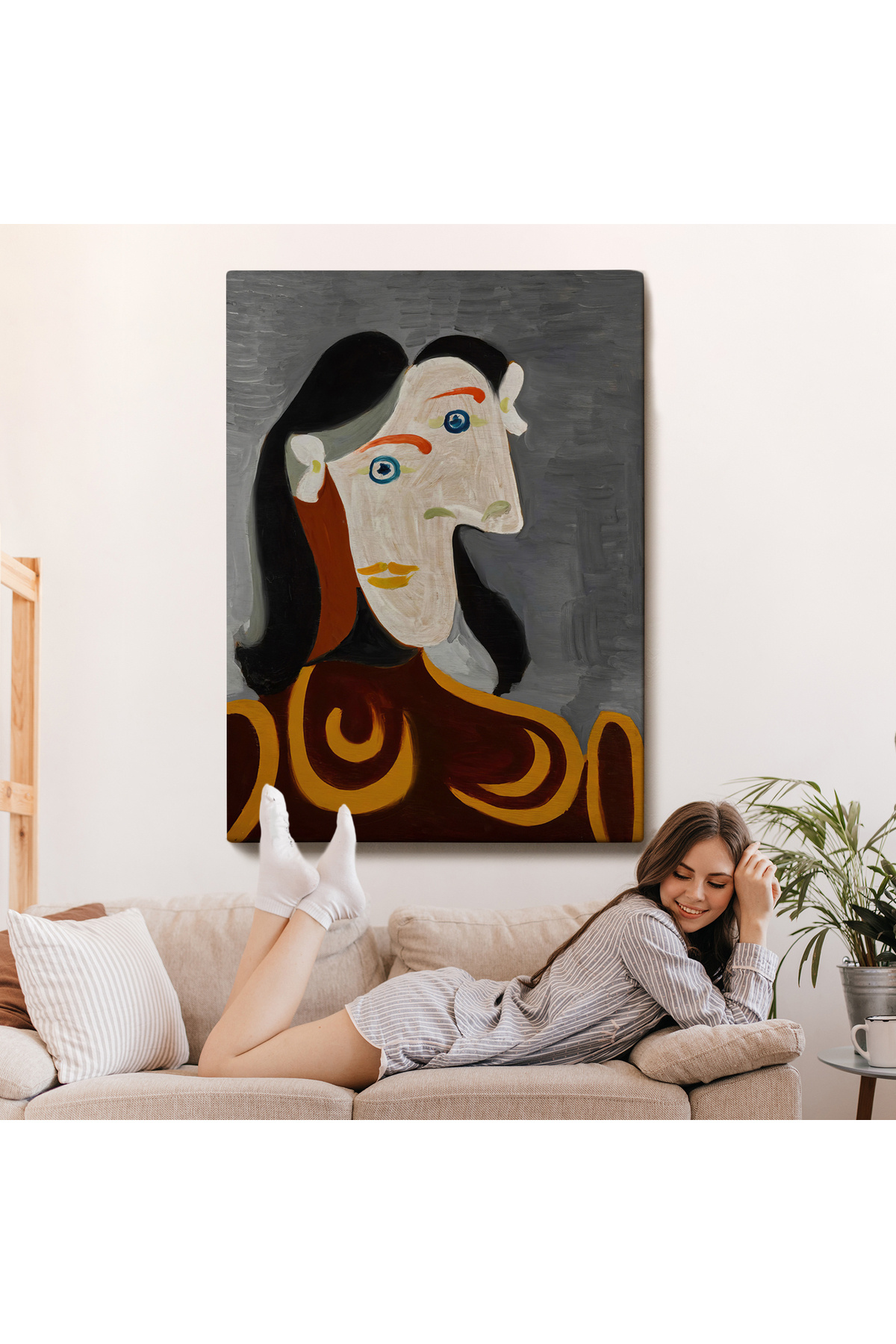 Pablo Picasso - Kahverengi Elbiseli Kadının Büst Kanvas Tablosu görsel 7