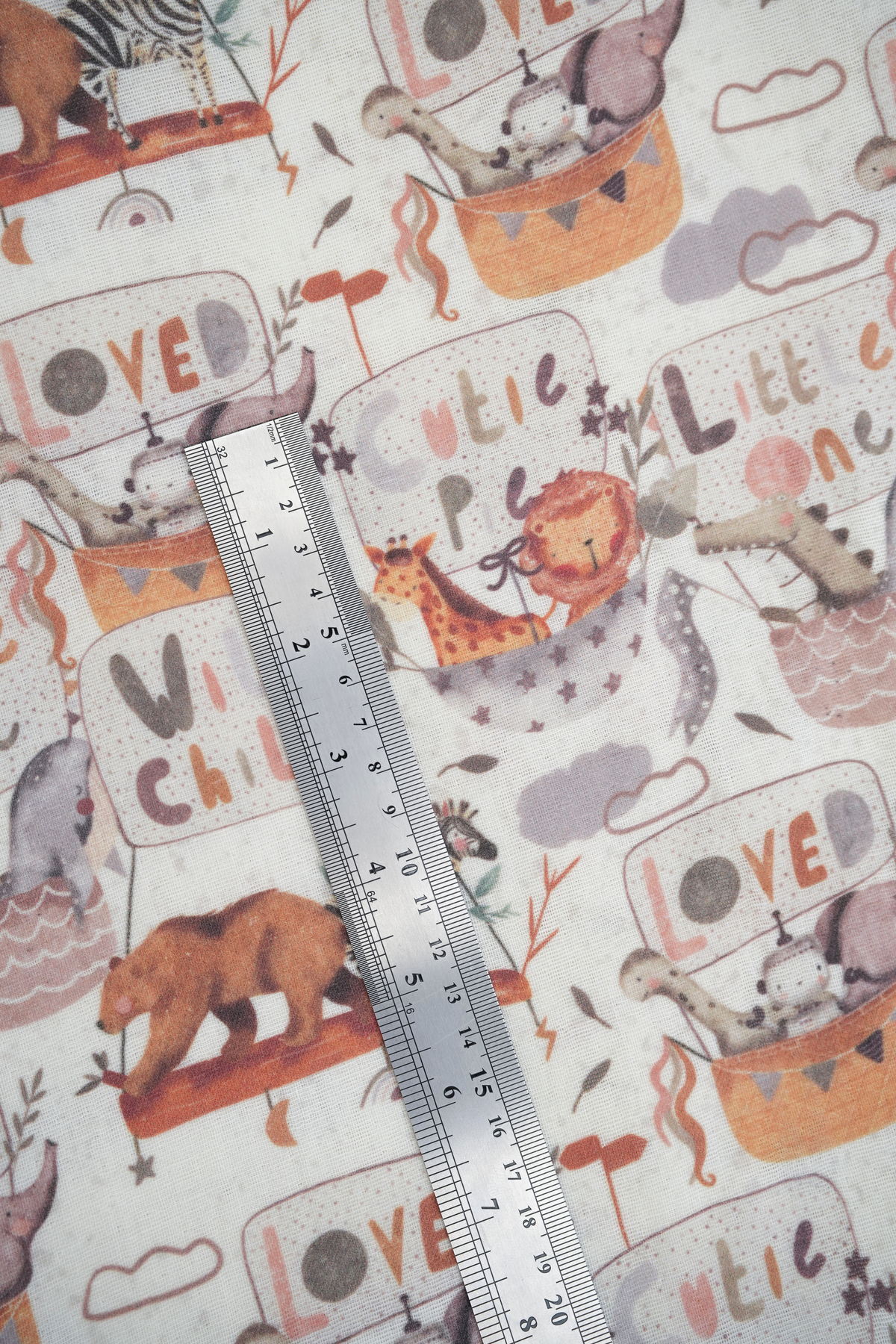 Tuğba Kuğu Baskılı Müslin Kumaş  | Little Wilds fotoğrafı 4 (önizleme)