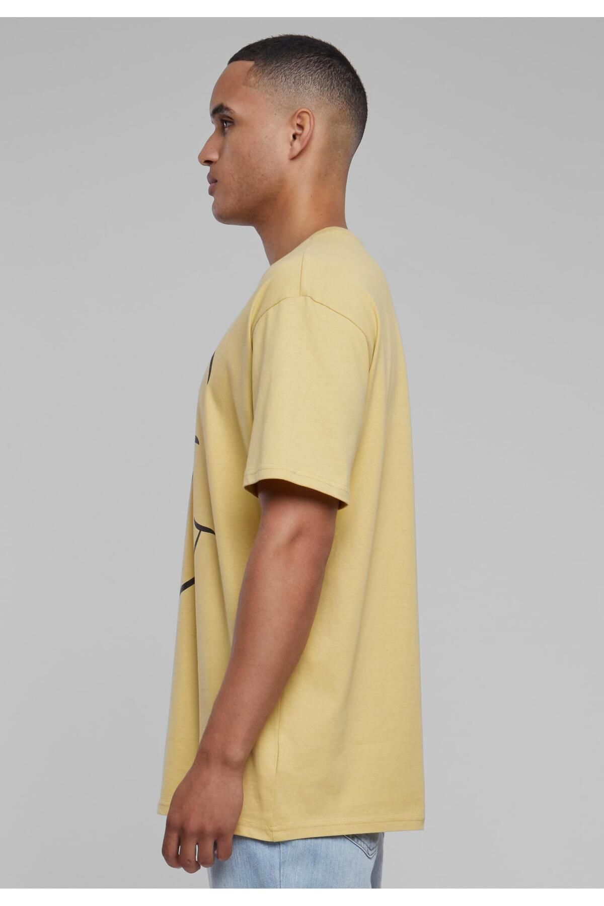 Upscale by Mister Tee-Unisex Disney 100 Winnie Pooh Face Oversize-T-Shirt 5