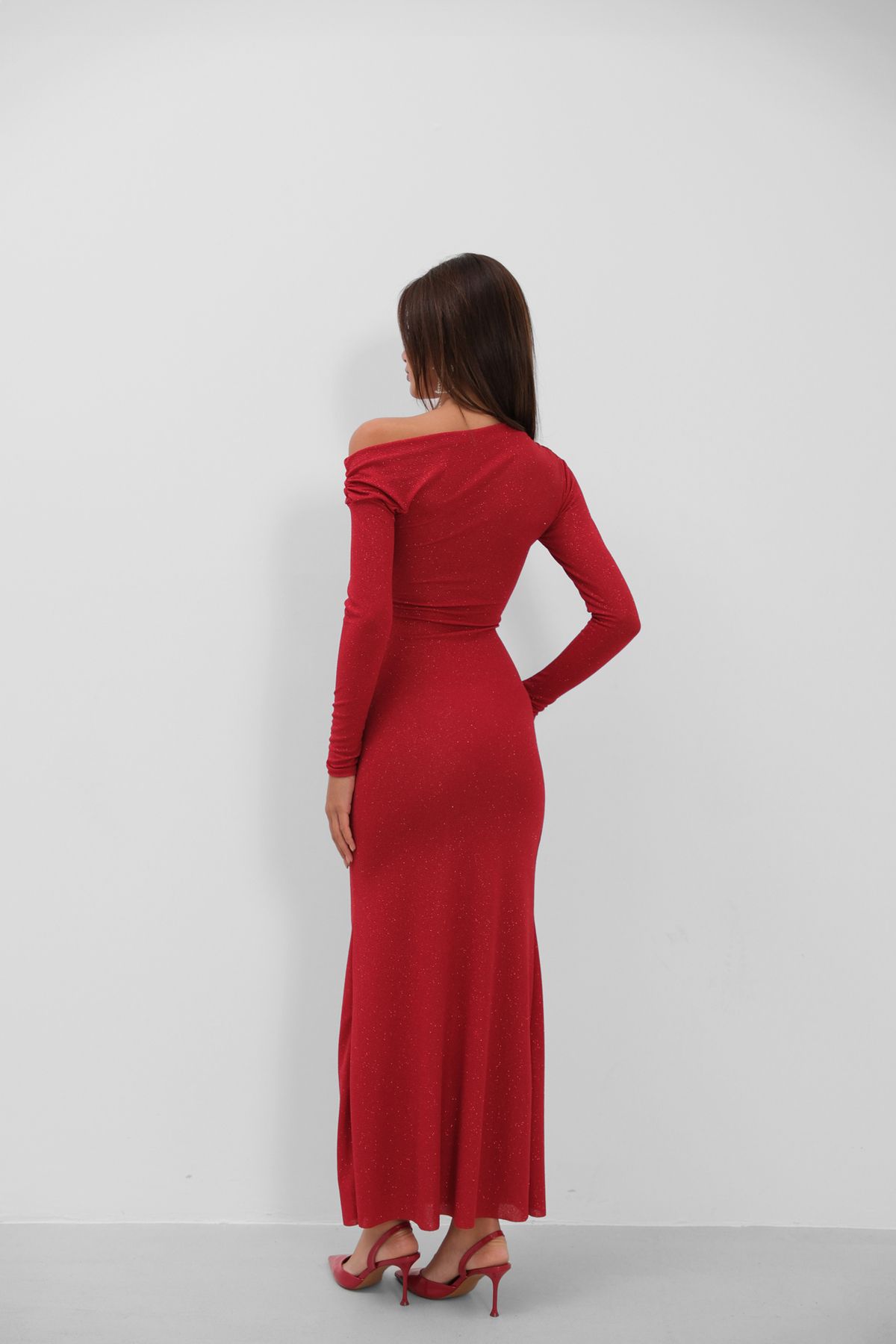 Black Fashion-Red Dress with Low-Shoulder Stone Detail 6