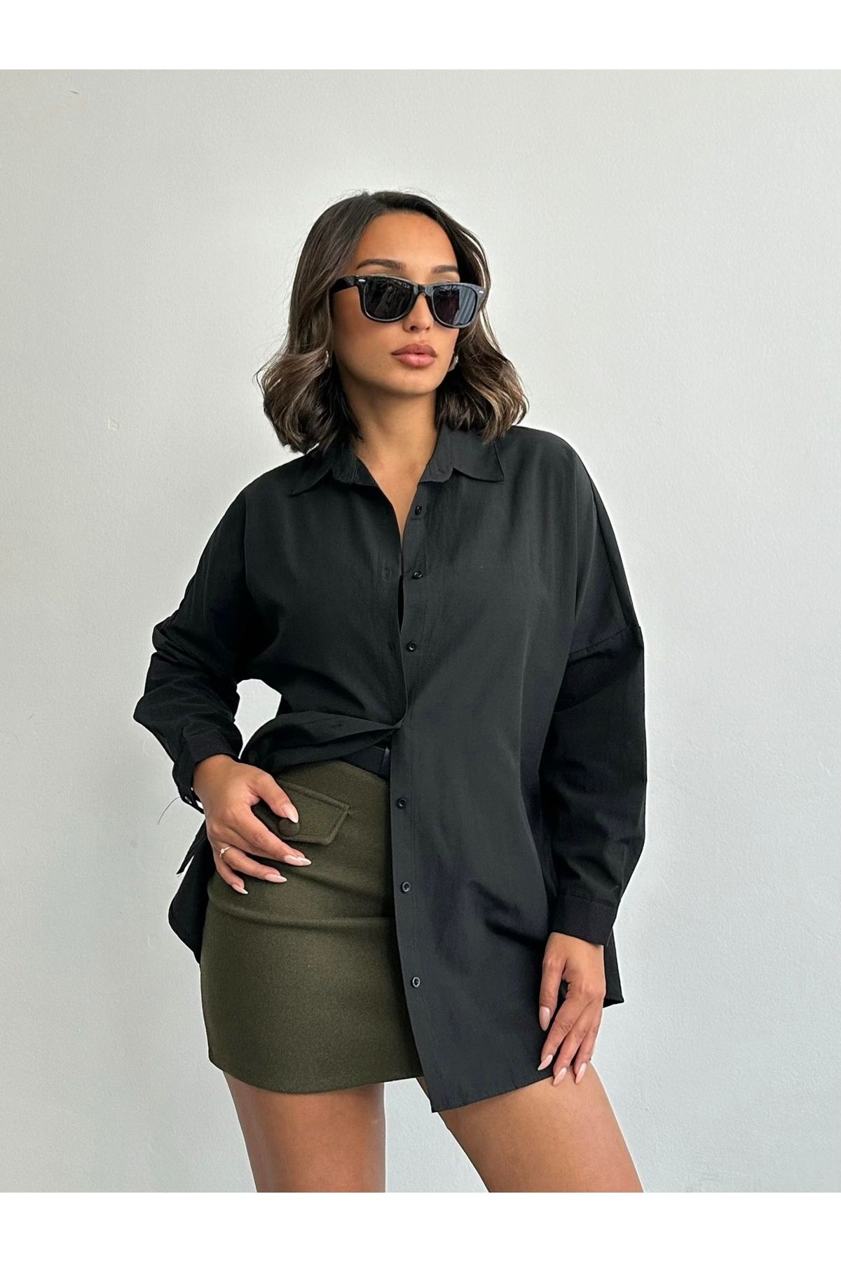 BEJNA-Schwarzes, übergroßes, langes Basic-Shirt für Damen 3
