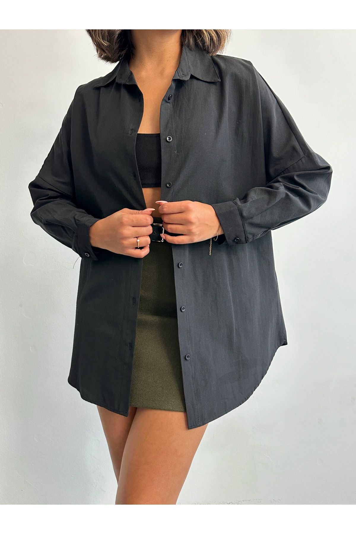 BEJNA-Schwarzes, übergroßes, langes Basic-Shirt für Damen 4