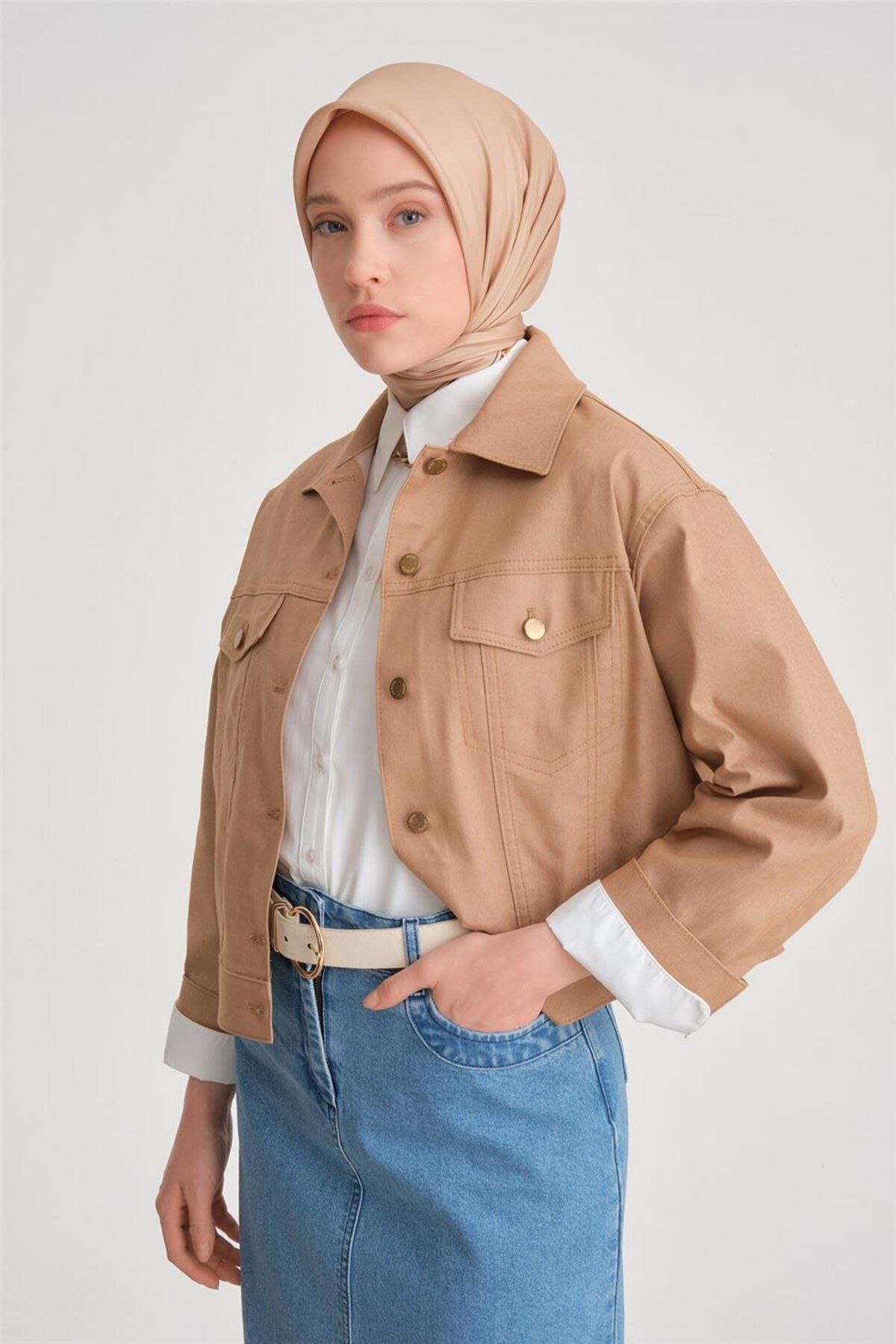 کت جین کوتاه 24y5405 شتری Armine