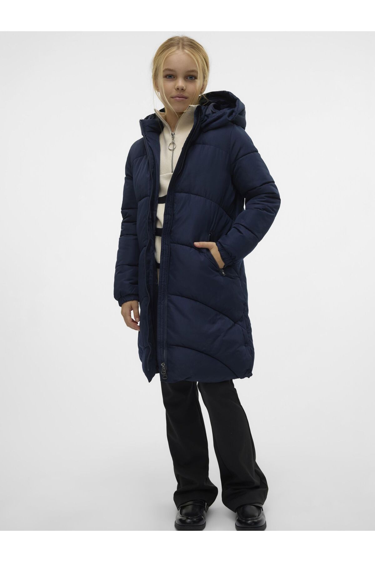complete the look image