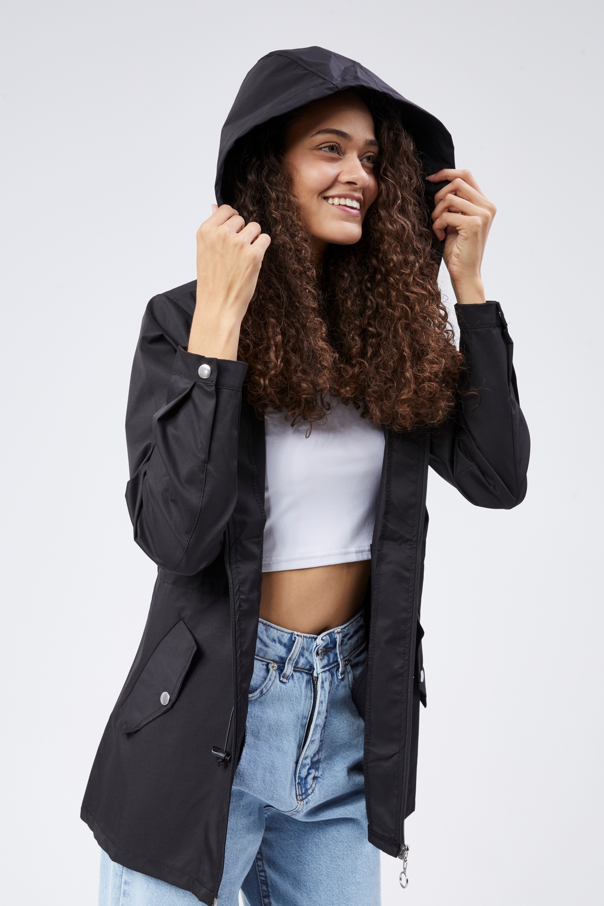 Primaro  Çift Cepli Belden Büzgülü Kapüşonlu Siyah Yağmurluk Rüzgarlık - Görsel 7