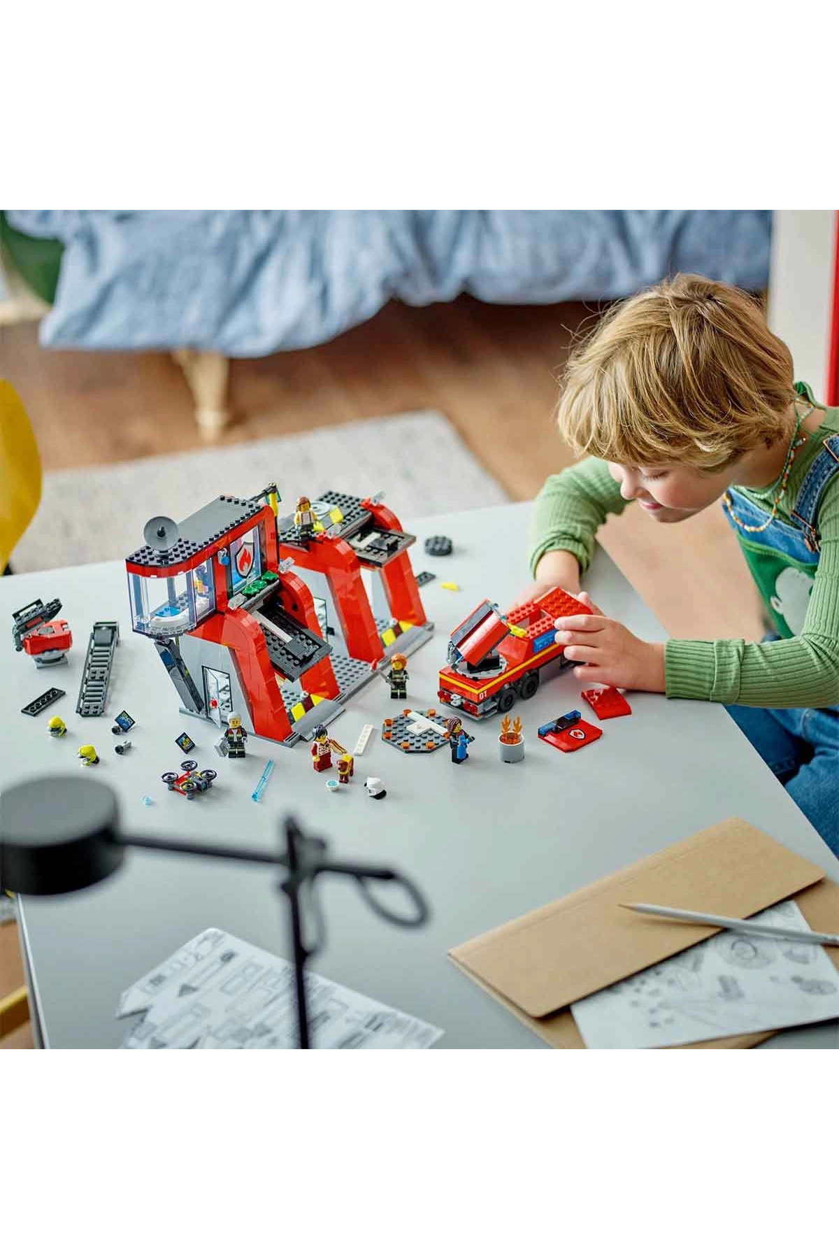 ساخت ایستگاه آتش‌نشانی شهر اسباب‌بازی با خودروی آتش‌نشانی ۶۰۴۱۴