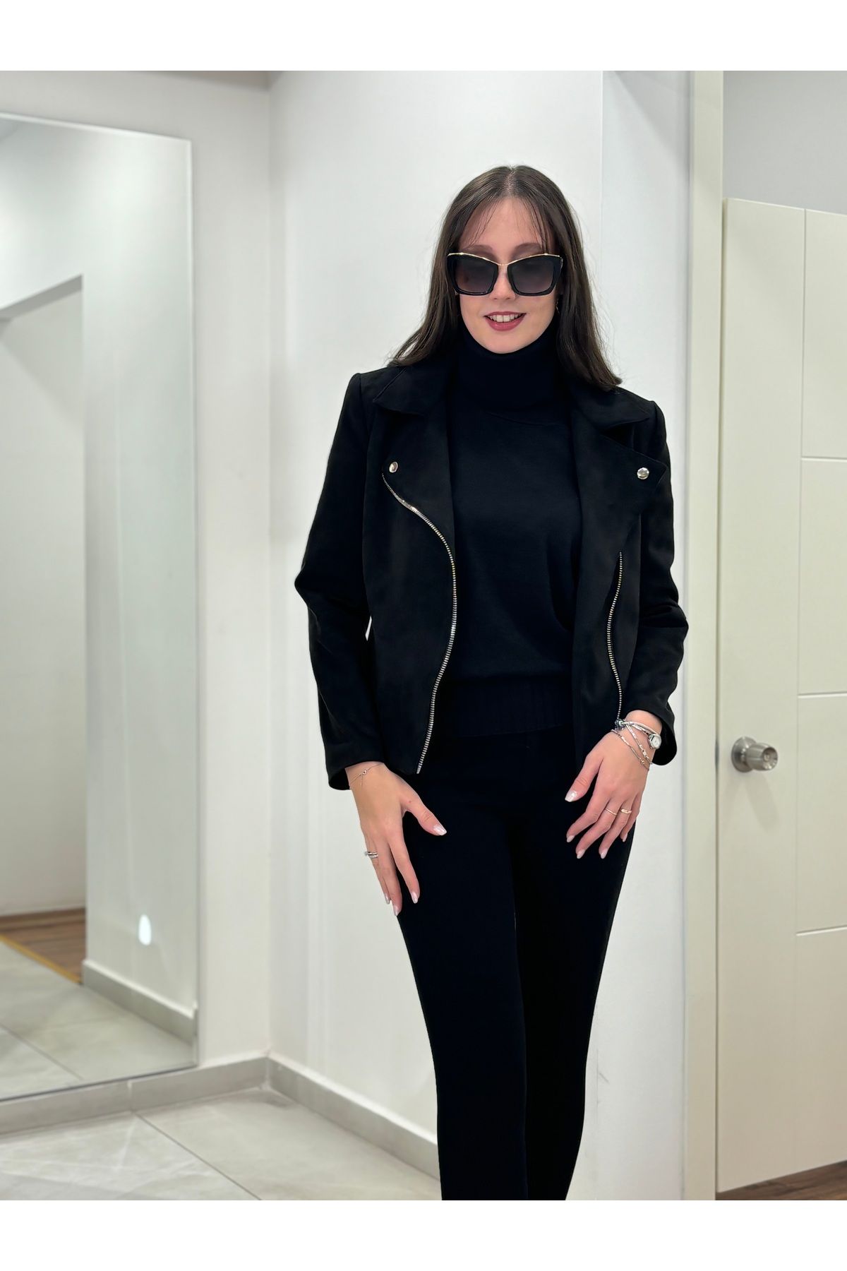 AYHAN-Double Breasted Collar Lined Zippered Short Suede Jacket with Buttons on the Collar and Belt 5