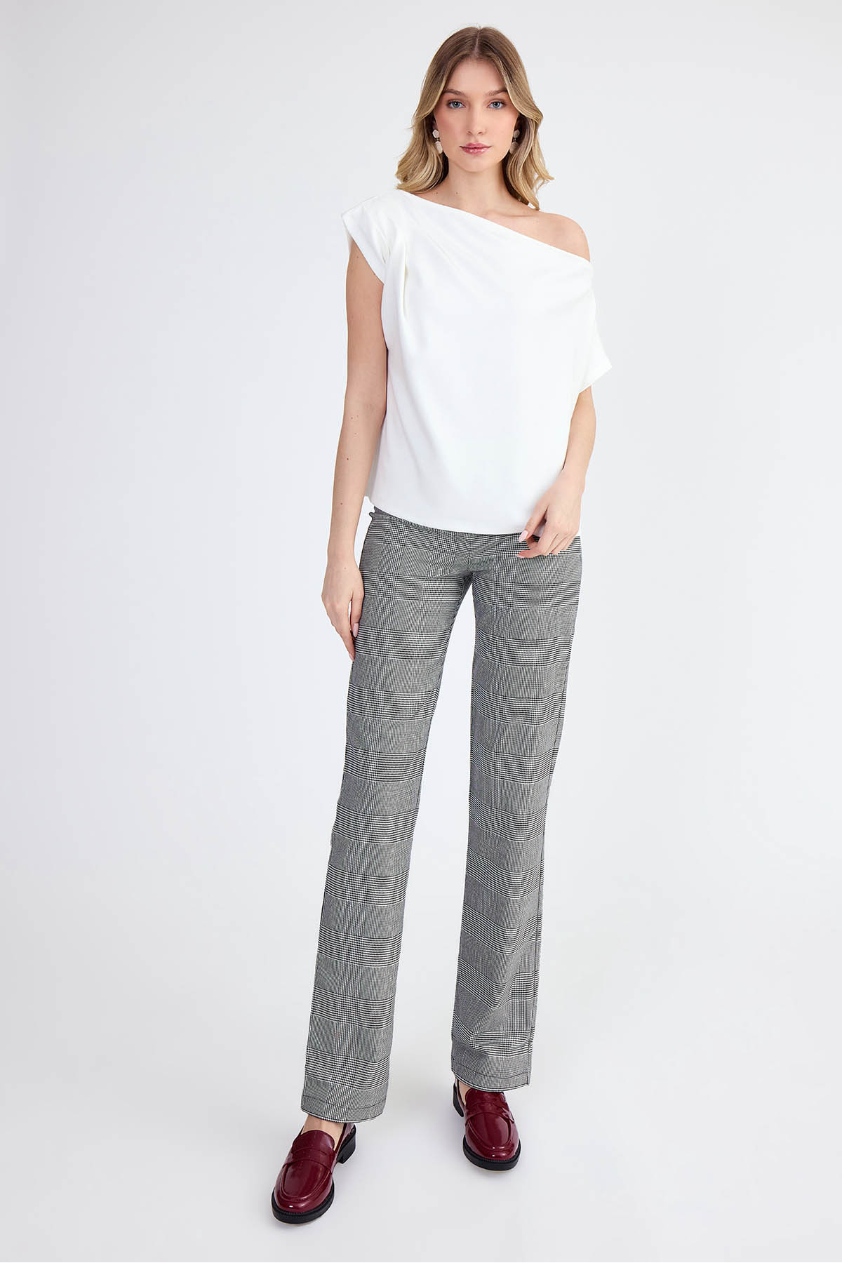 Vitrin-Μπλούζα Modal One Shoulder από ύφασμα 4
