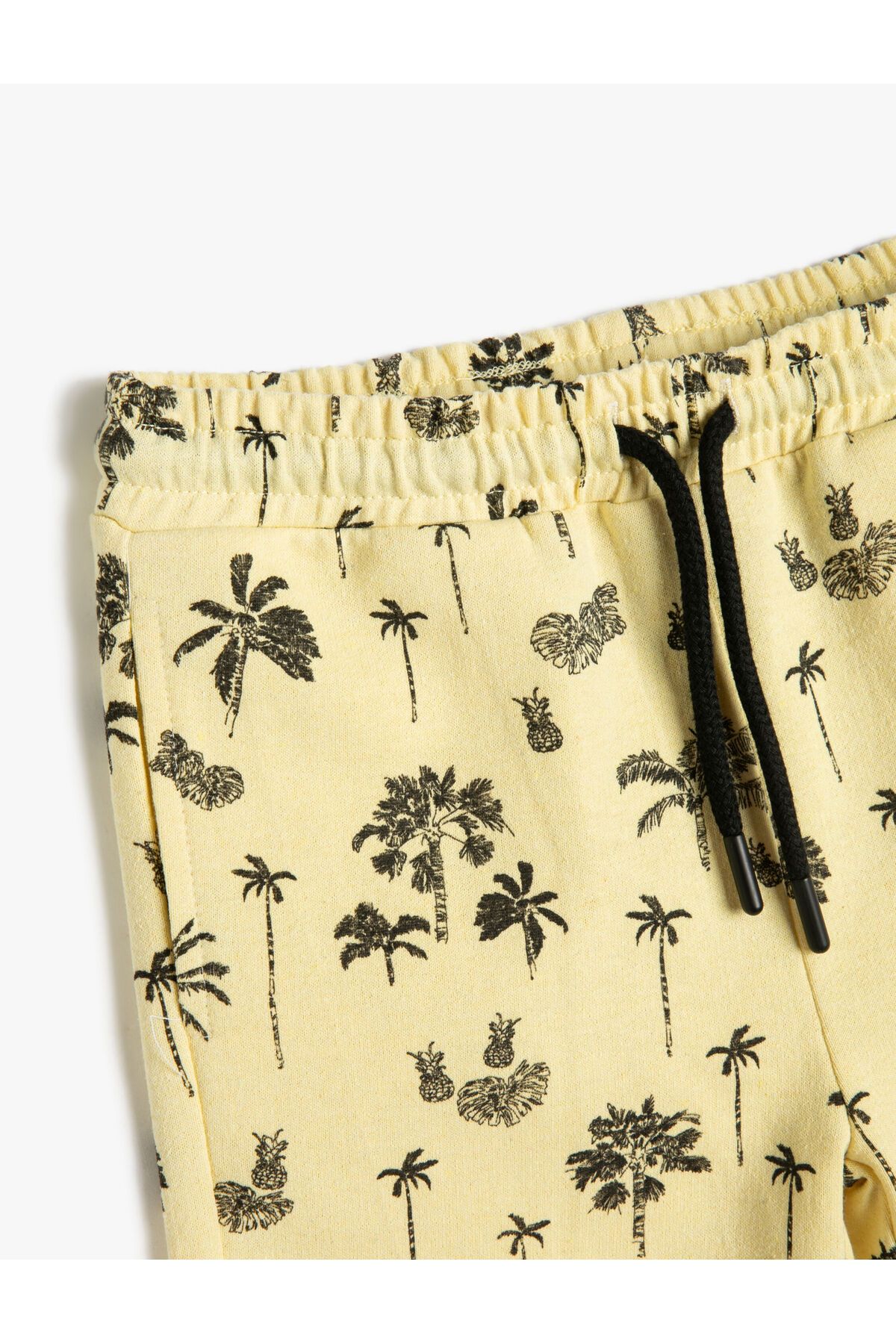 Koton-Cotton Waist Tied Shorts - Printed and Pocketed 3