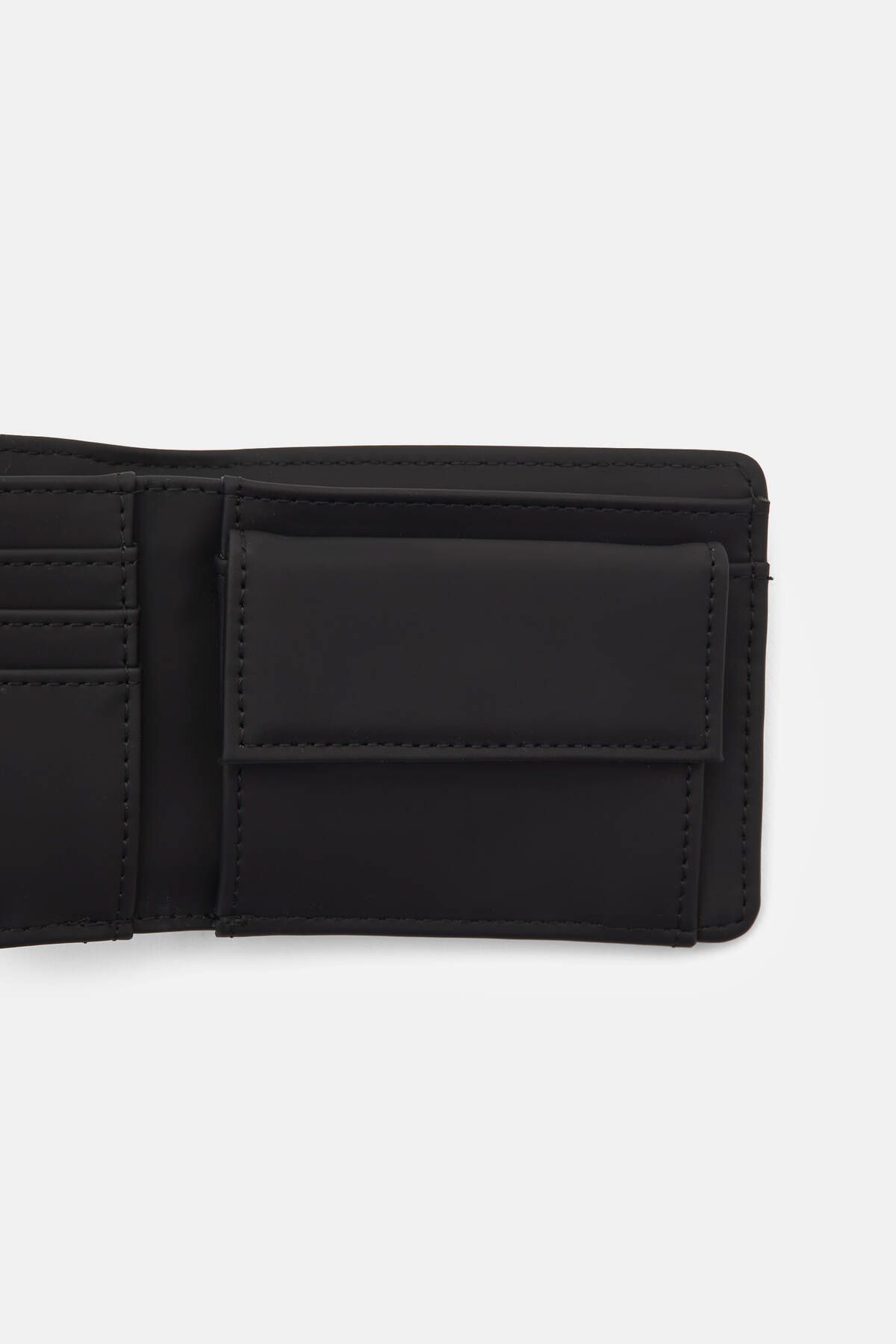 Pull & Bear-Rubberised STWD wallet 3