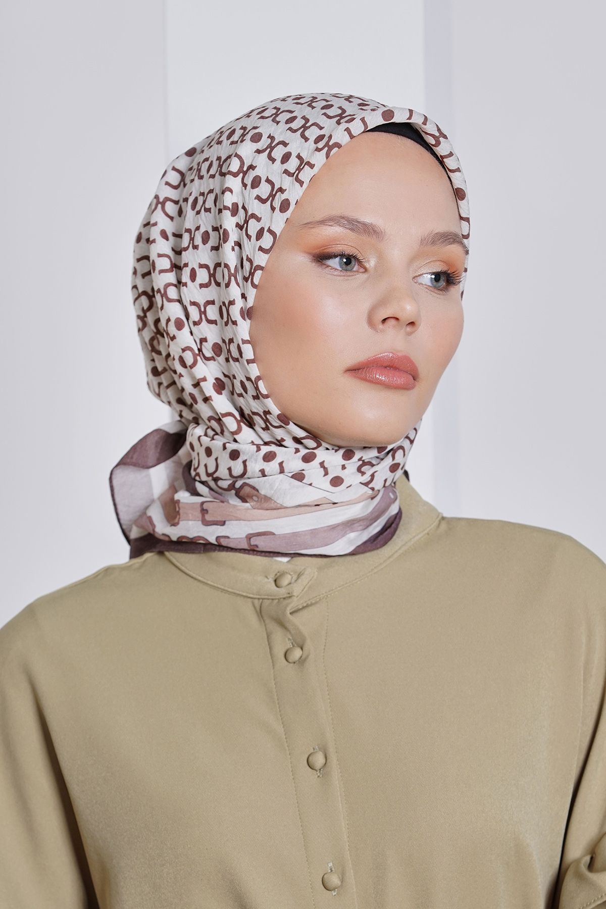 روسری چند رنگ حجاب الماس رویال IPEXI 4283 Loryan