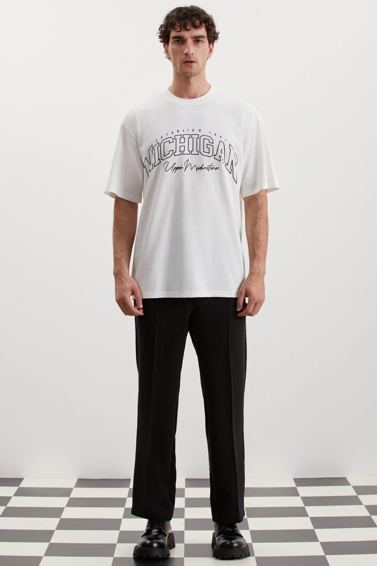 complete the look image