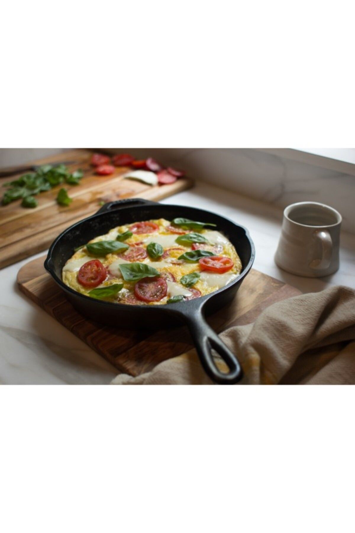 Lodge-Non-Stick Round Skillet Pan with Hanging Loop 10.5inch 4