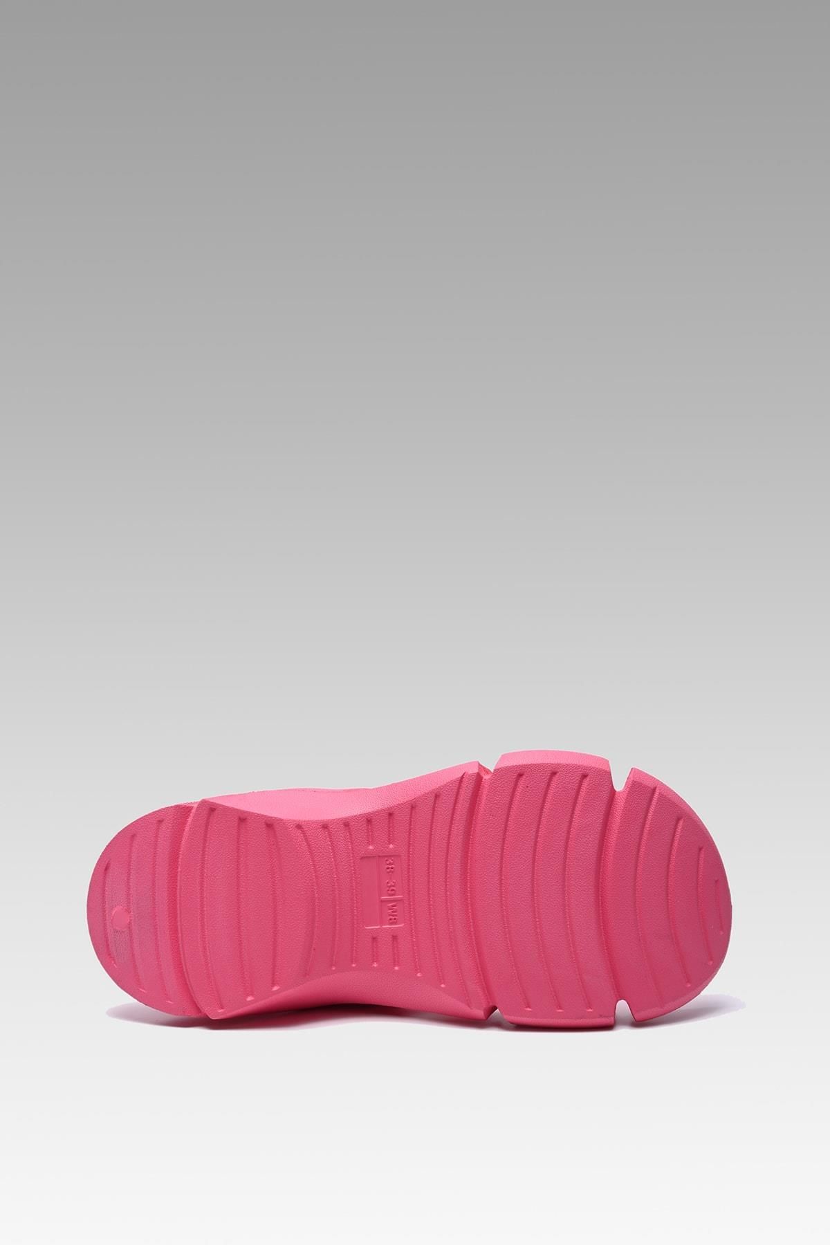 Beyond-Unisex Fuchsia Luca Faylon Matte Mastered Urban 2cm 8