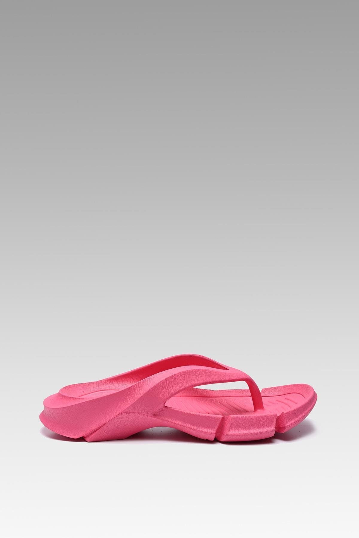 Beyond-Unisex Fuchsia Luca Faylon Matte Mastered Urban 2cm 6