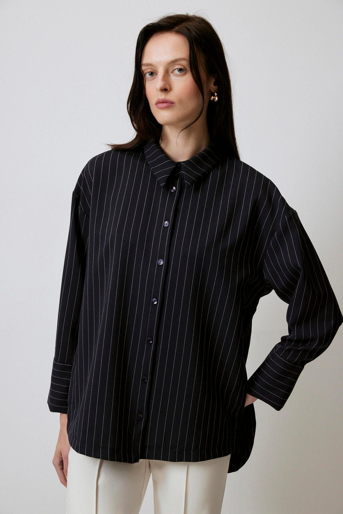 Touché Privé-Oversize Striped Shirt 3