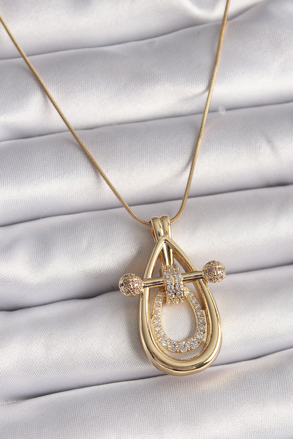 MMB Boutique 316L Çelik Gold Renk Zincir Zirkon Taşlı Vintage Model Kadın Kolye