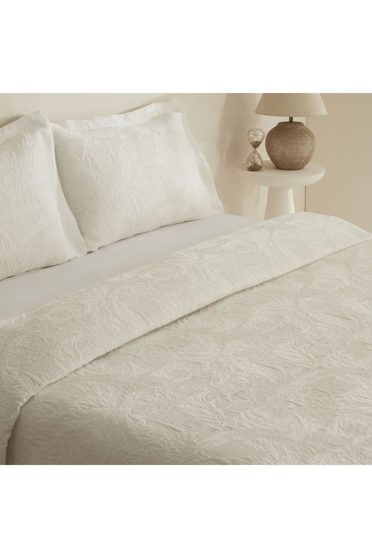 Karaca Home-Offwhite Olivia Double Bedspread Set 3