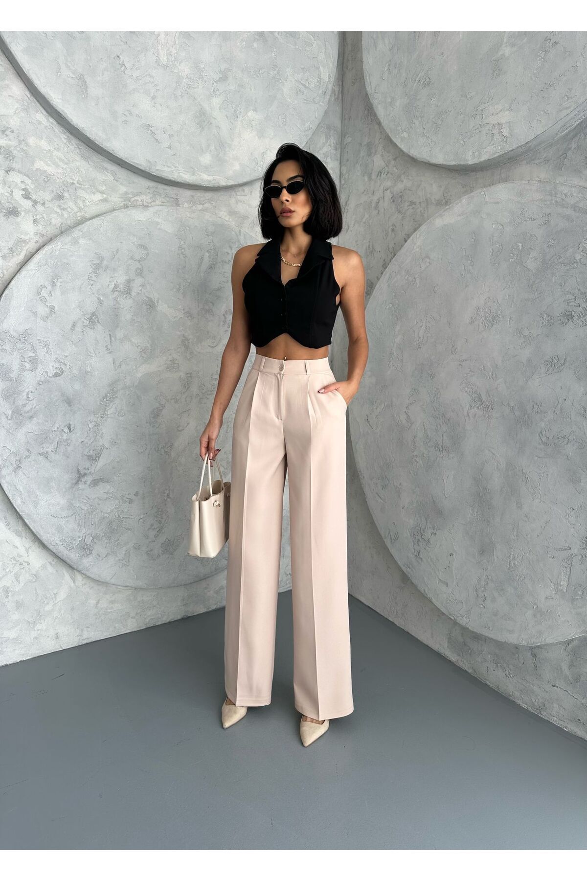 complete the look image