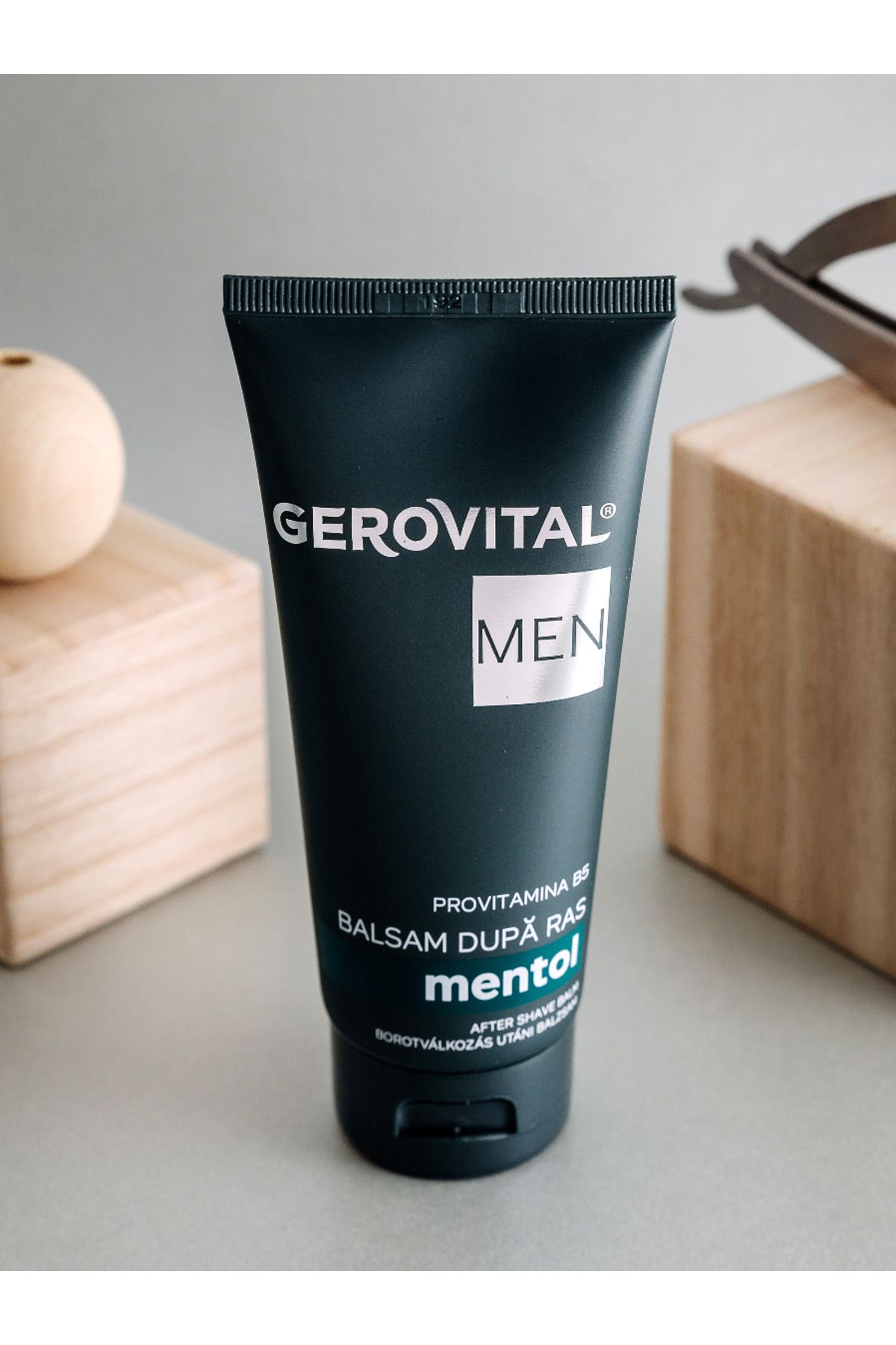 GEROVITAL-MEN BALSAM DUPA RAS - MENTOL 100ml 3