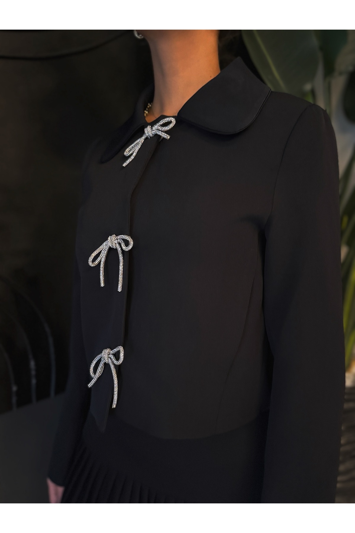 JASSADA-Premium Bow Stone Button Jacket 1