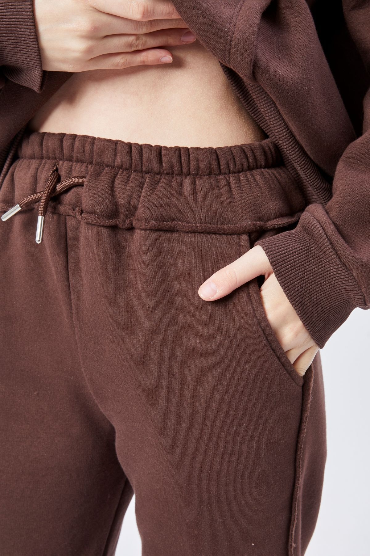 soBasic-Raised Three Thread Tracksuit Set with Stitching Detail on the Leg (Esftkm102) - Coffee 5