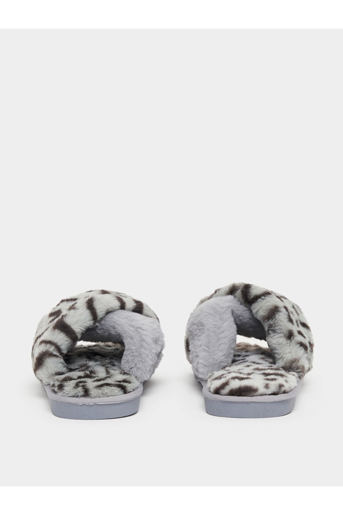 Styli-Animal Print Fluffy Bedroom Slippers 3