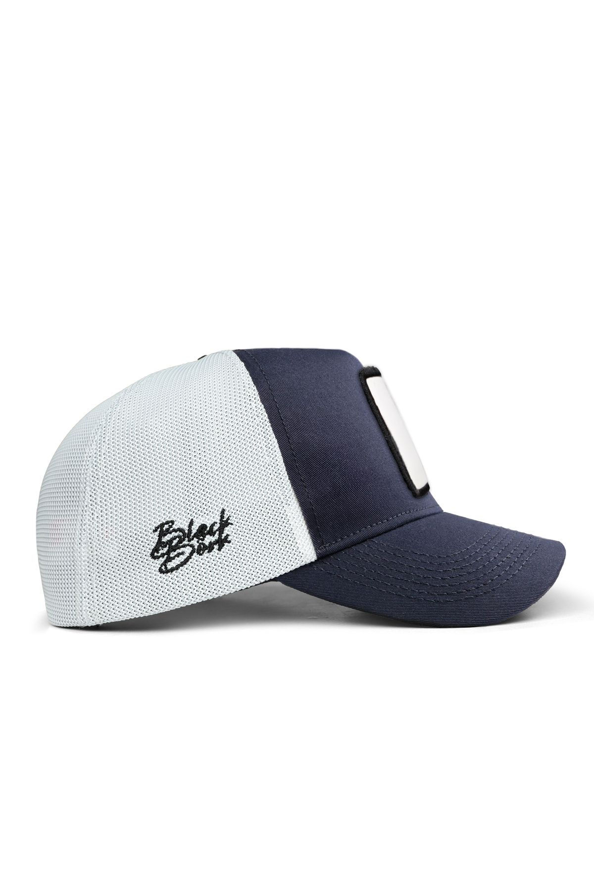 BlackBörk V1 Trucker Duckside - کلاه (کلاه) آبی-سفید نیروی دریایی Unisex با نشان‌واره کد 1SB