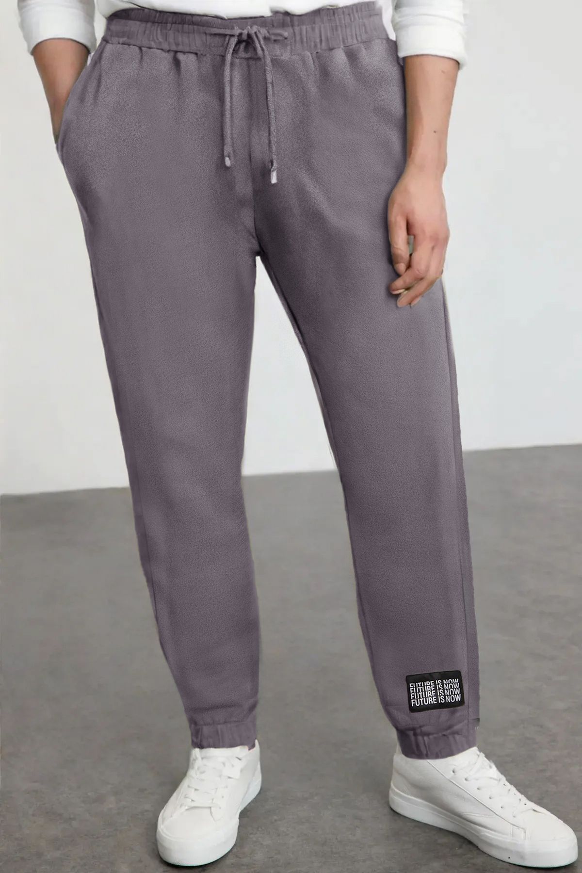 Trendyol Collection Szare, Regularne/normalne, Gumowe, Ciepłe, Antypillingowe, Polarowe Spodnie Dresowe Tmnaw22ea0438 Mężczyzna - L
