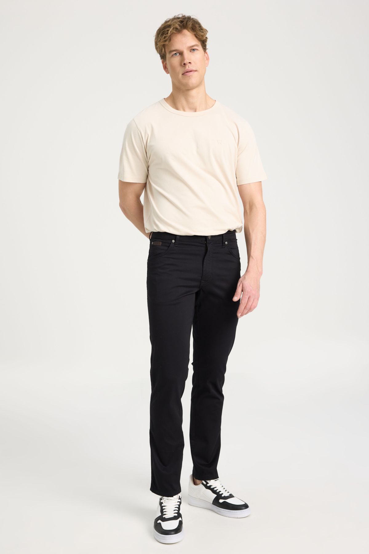 شلوار چینی مردانه مشکی کمر باریک معمولی W12sea001_texas شلوار باریک Wrangler