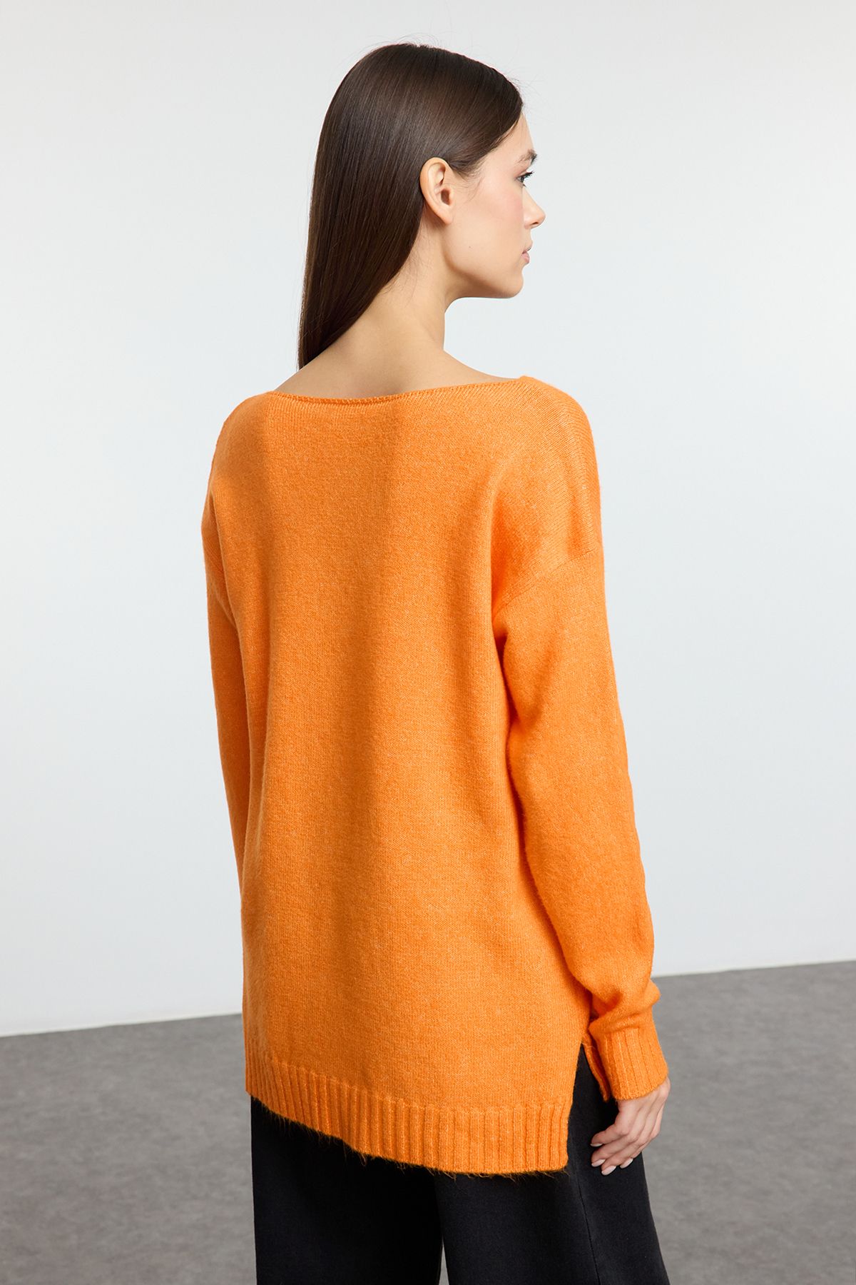 Trendyol Collection-Oranžový vlněný člun s výstřihem na pletený svetr Twoaw25Kz00010 5