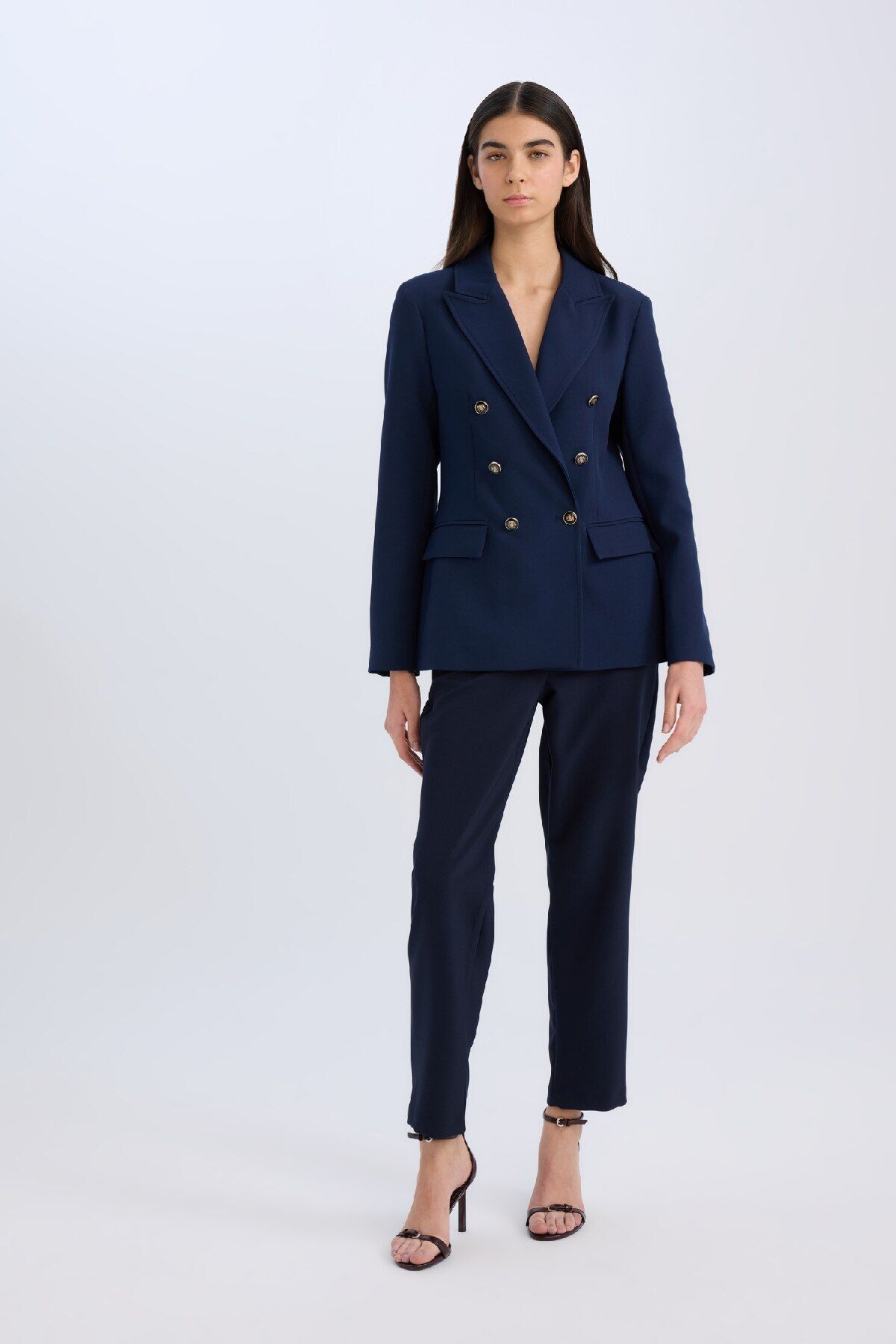 DeFacto-Spodnie Carrot Fit Carrot Mold Navy Basic z prostymi kieszeniami i wysokim stanem i prostą nogawką 3152628 2