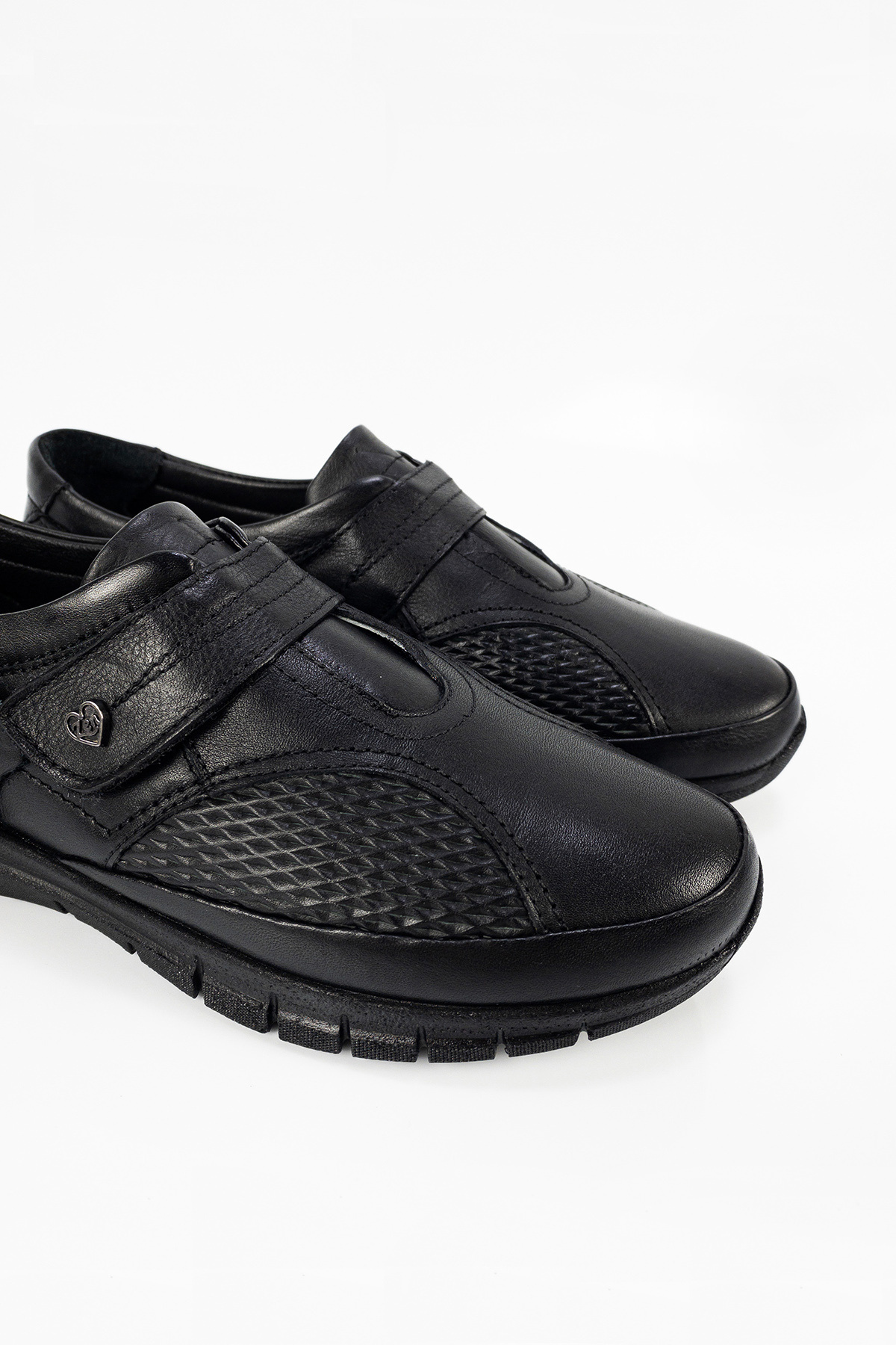 Aktaş Ayakkabı-Women's Black Genuine Leather Special Orthopedic Banded Ballerina Shoes for Bone Protrusion 7