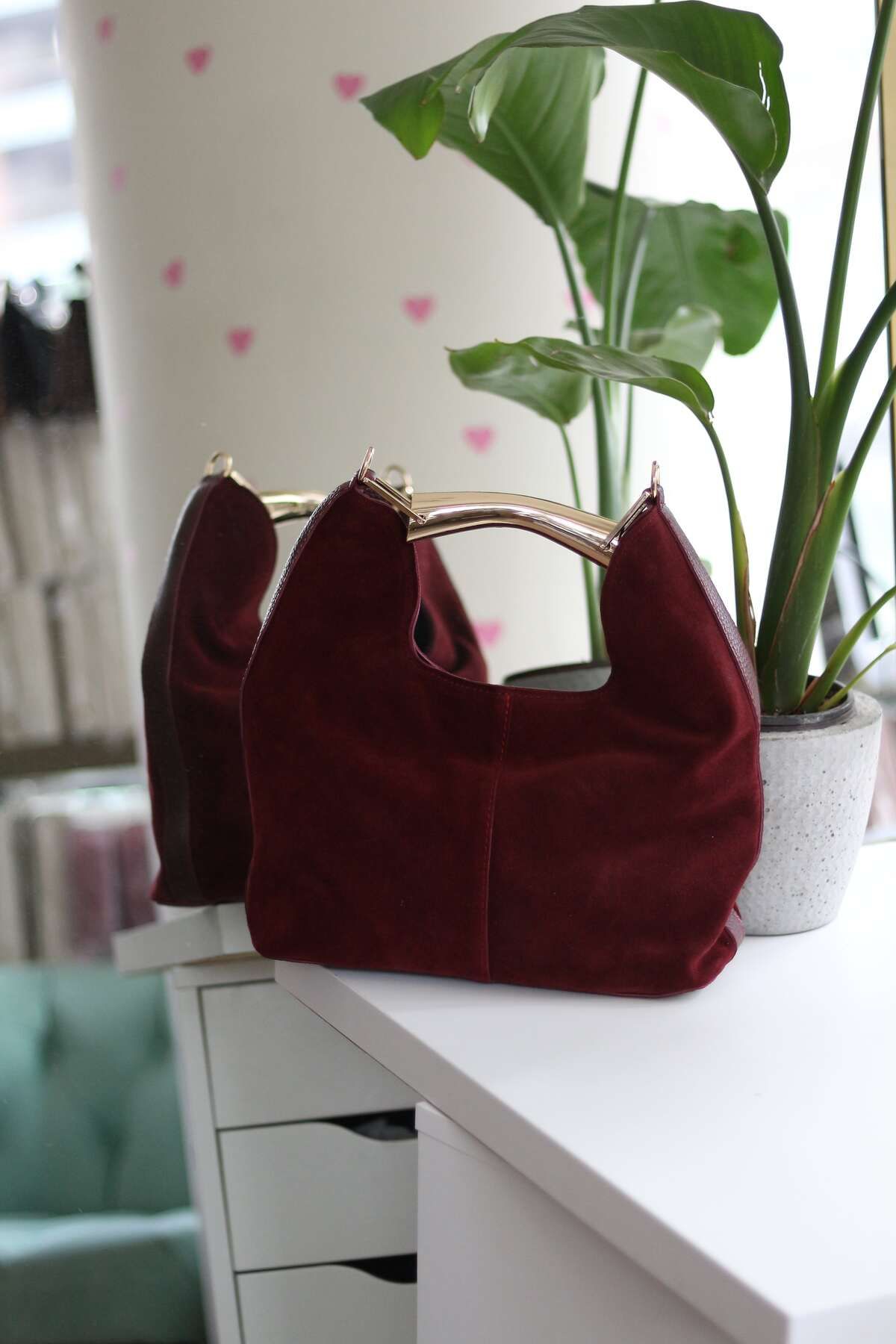 Moom Bag-Women's Burgundy Suede Metal Handle Detailed Shoulder Bag 1